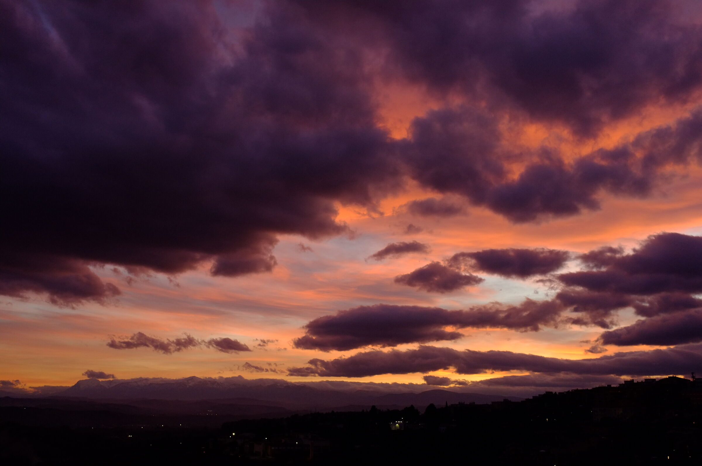 Vettore e Sibillini al tramonto