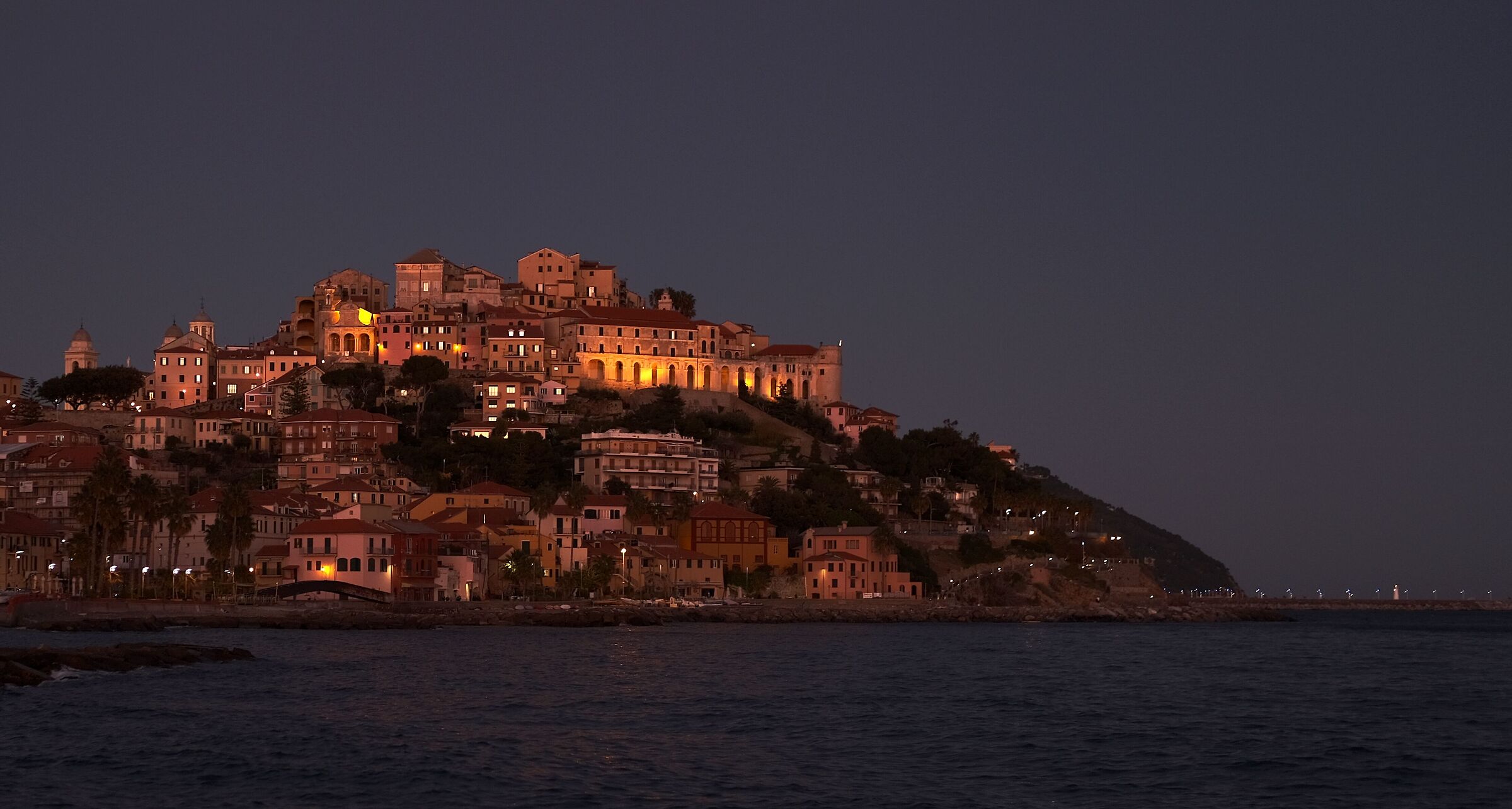 Night falls on Porto Maurizio