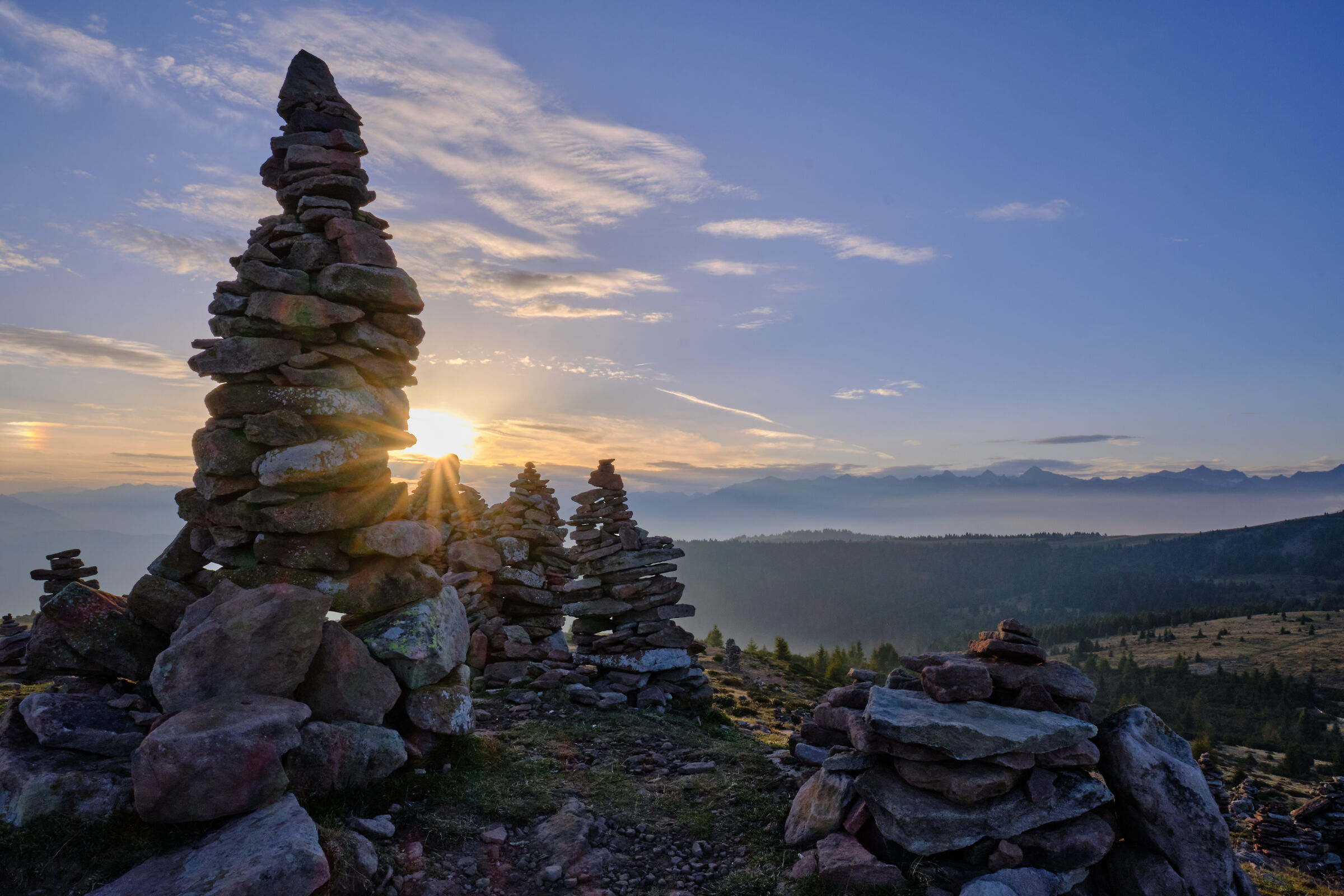 Stoarnerne Mandeln - omini di pietra