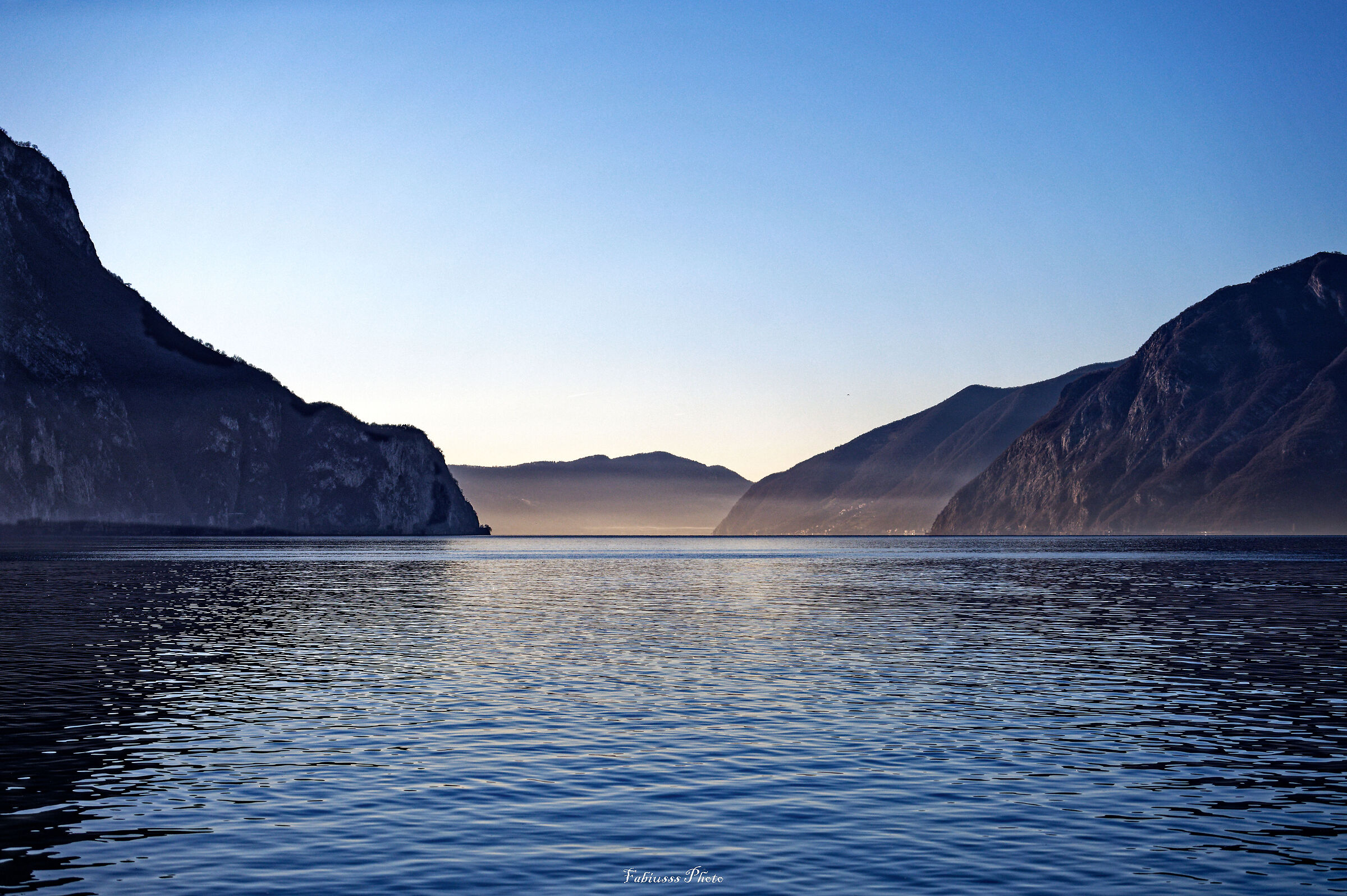 Morning atmosphere at the lake