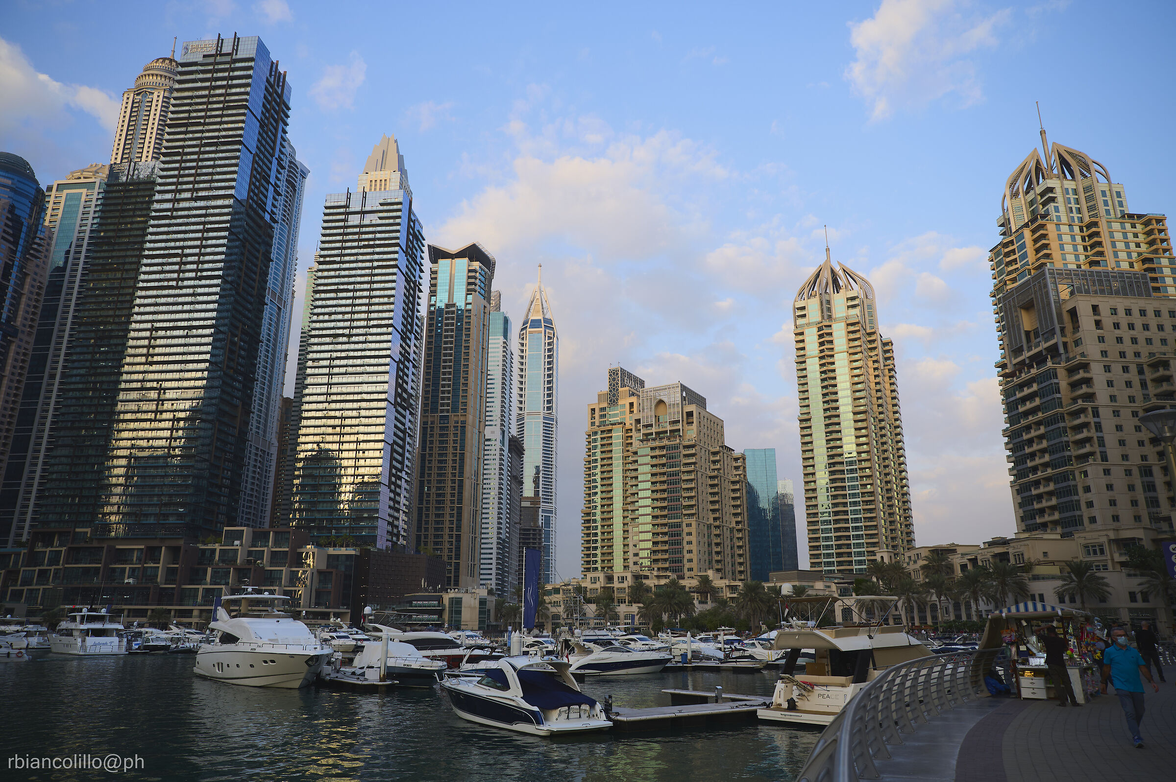 DUBAI MARINA