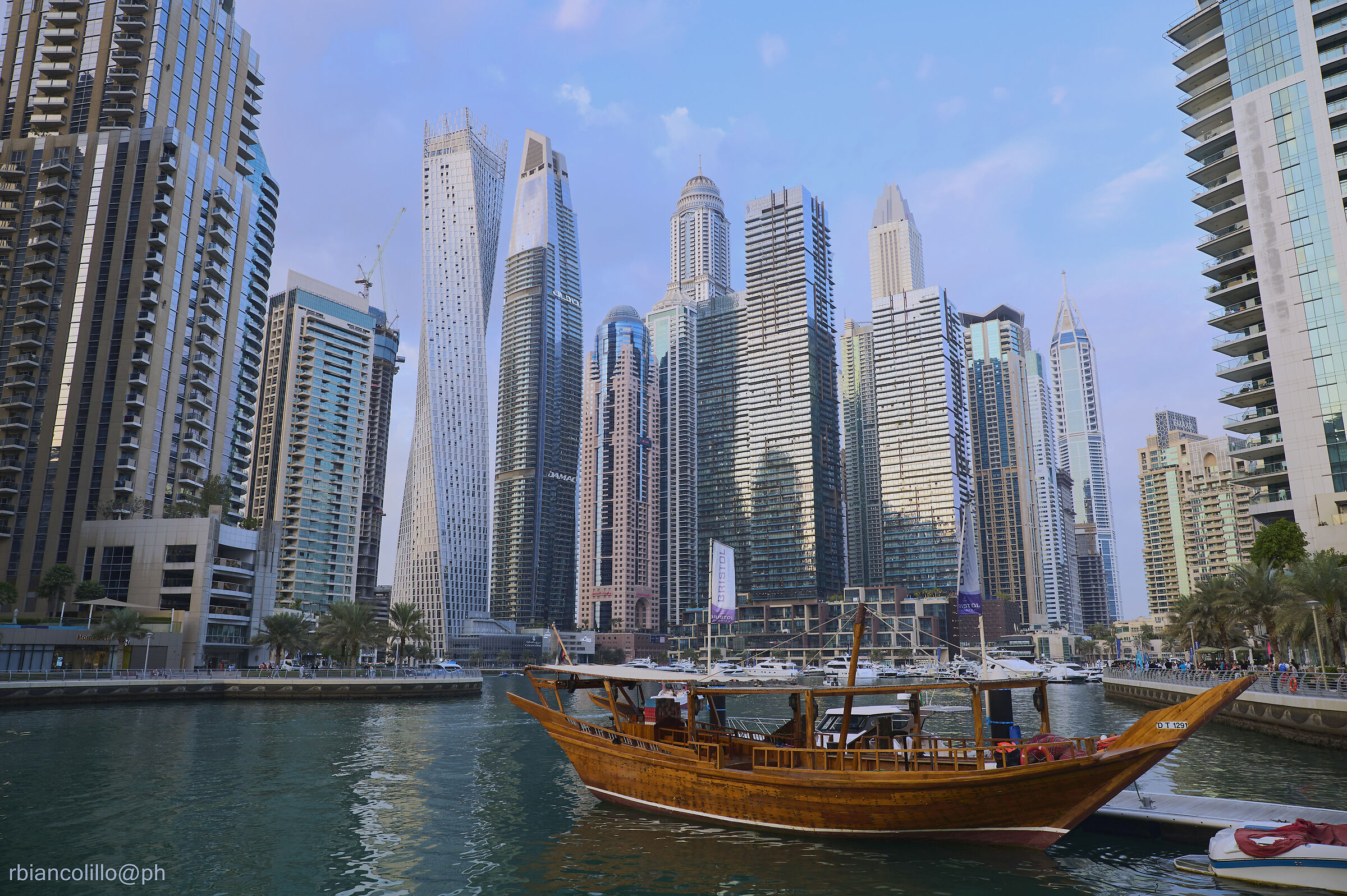 DUBAI MARINA
