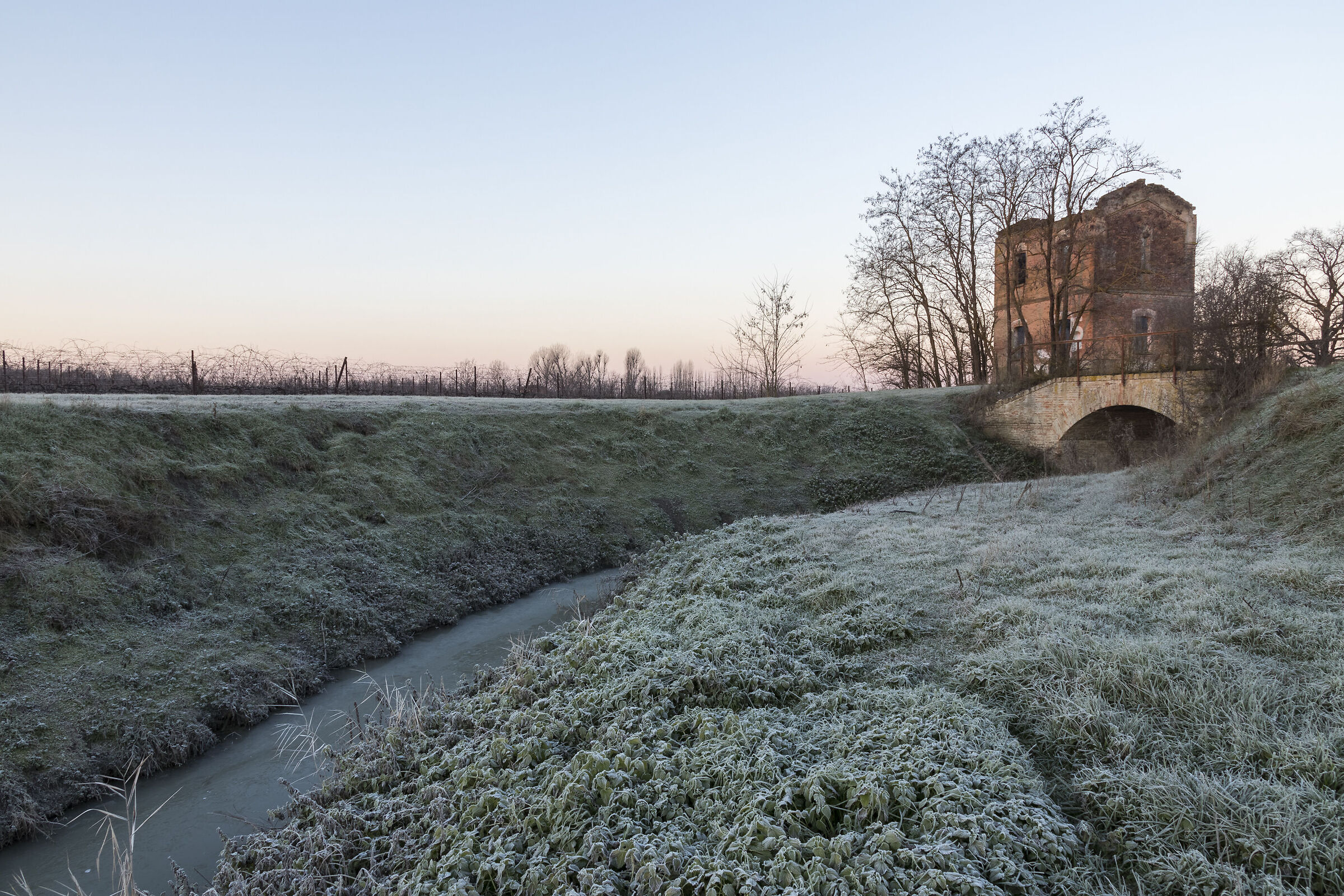 Modenese plain - winter sunrise