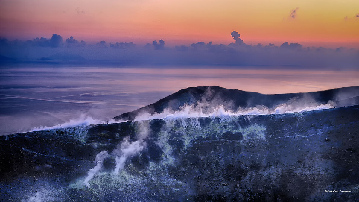 The sunrise among the fumaroles of Vulcano