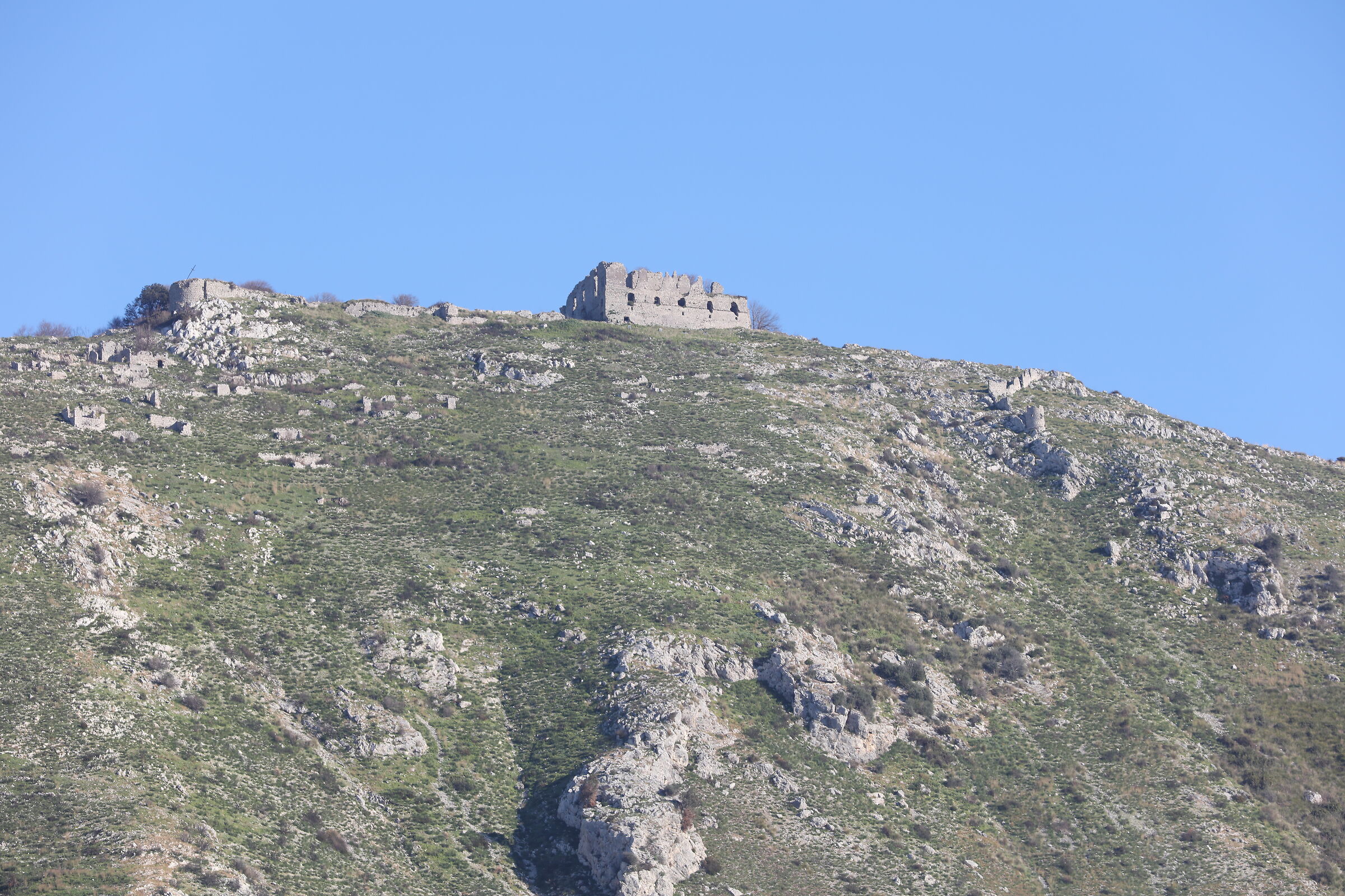 rocca di mondragone