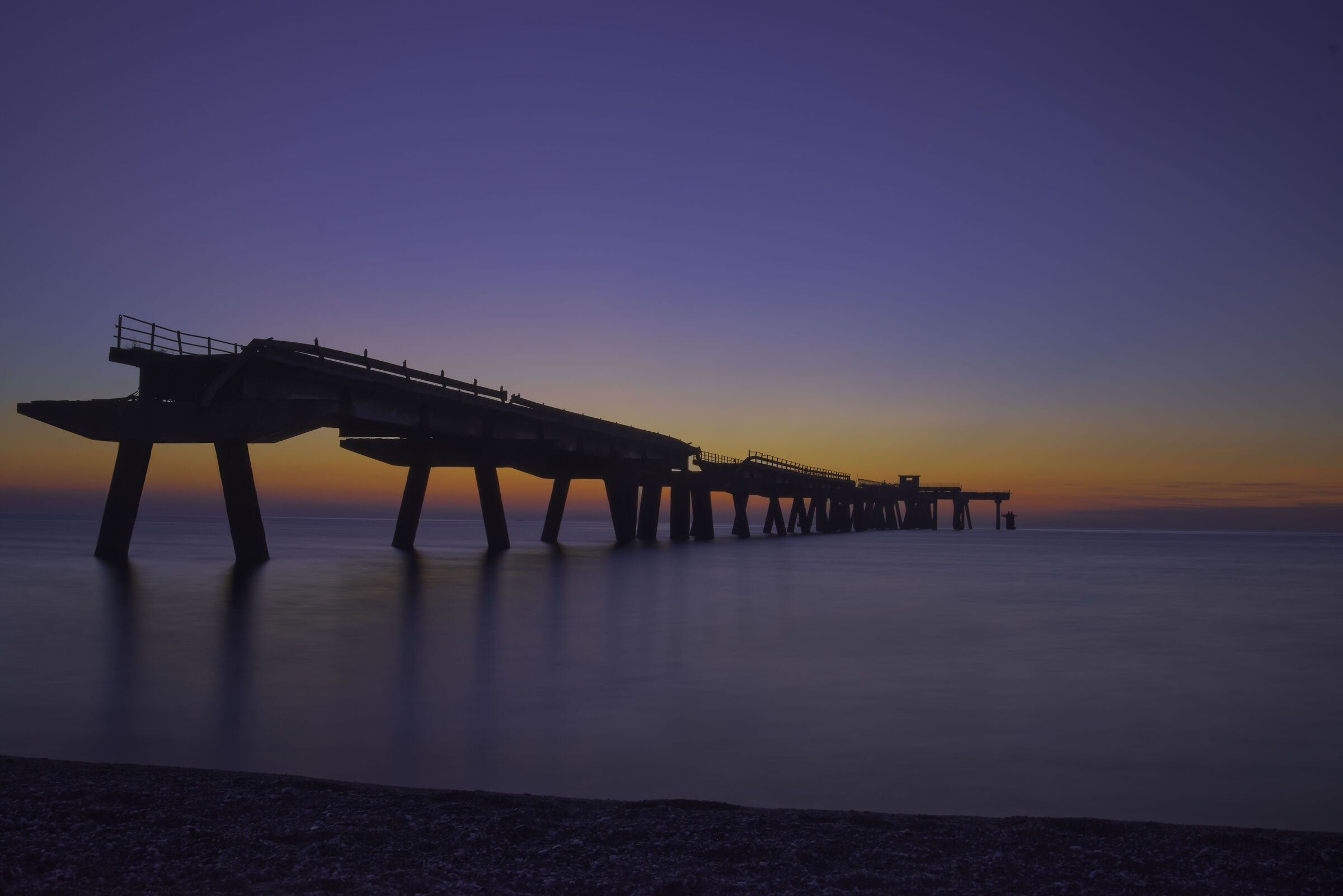 Calabria, Pontile ex sir