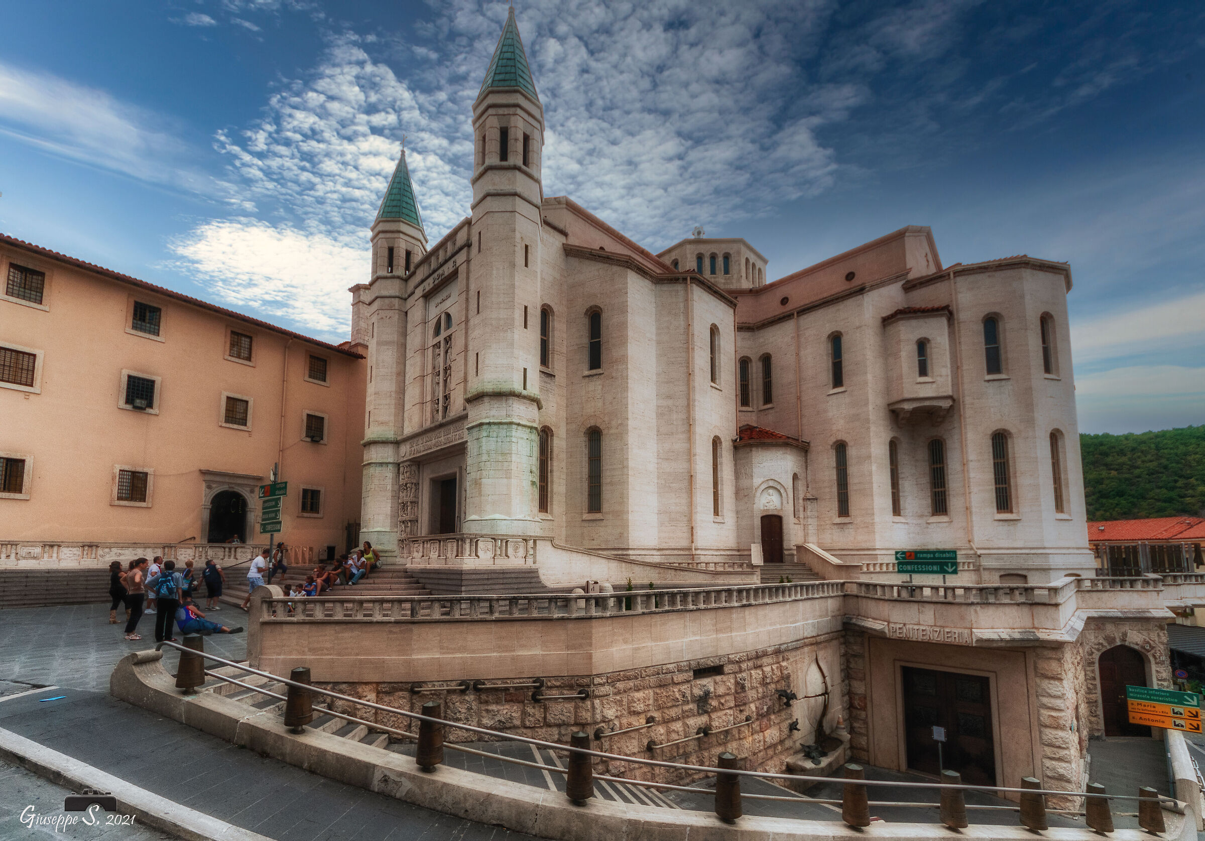 Basilica di Santa Caterina da Cascia
