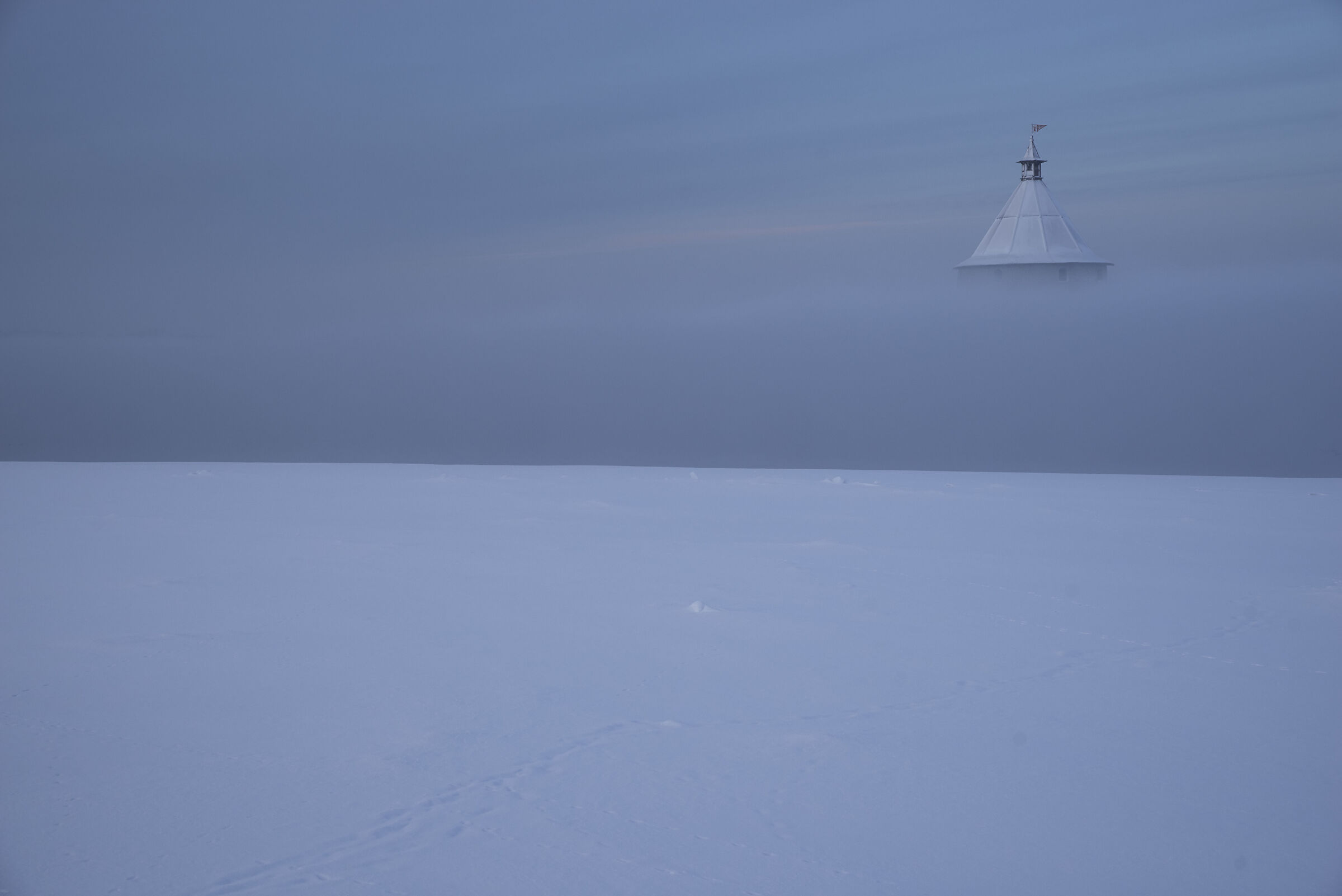 The non-freezing source of the Neva.