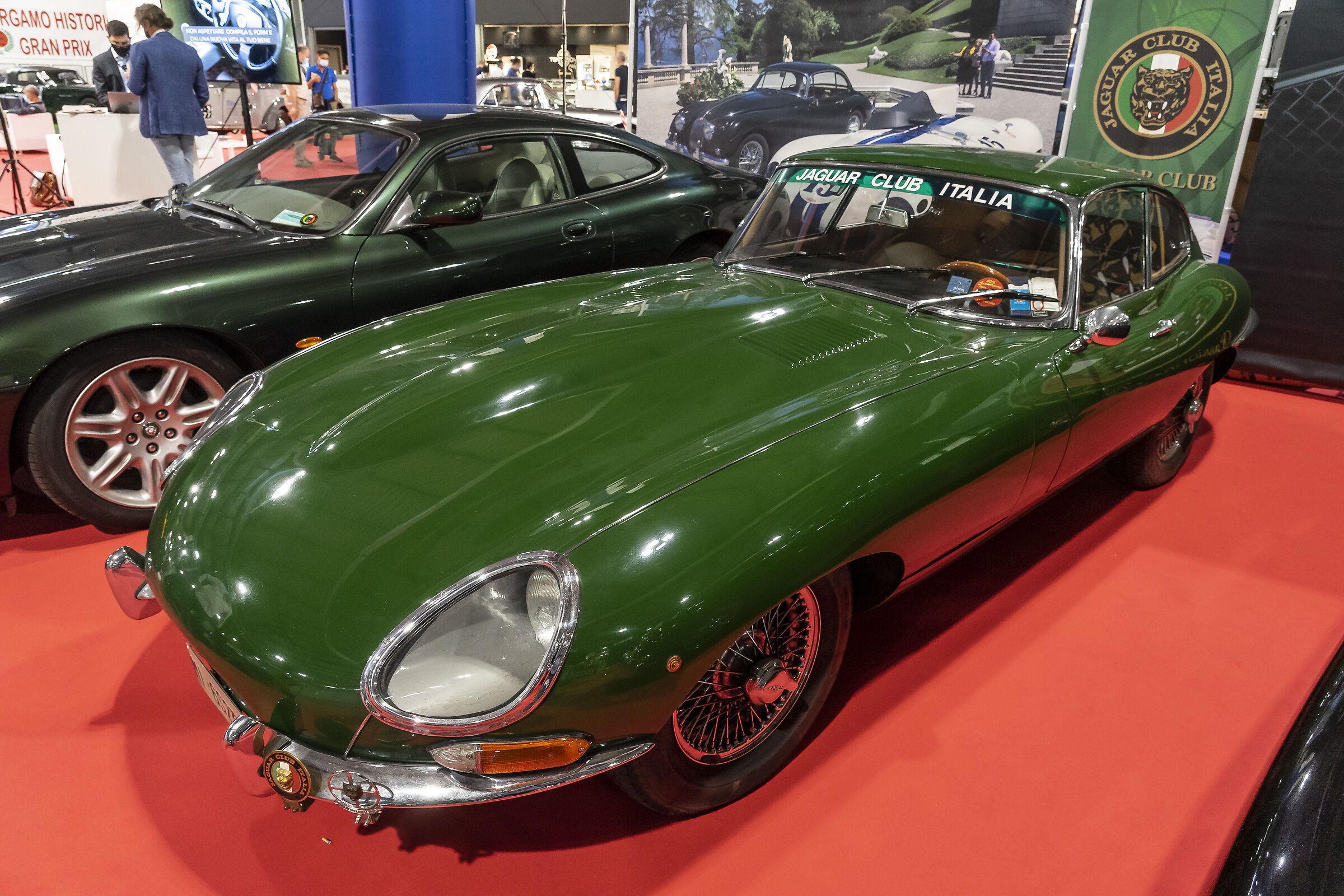 Jaguar E-Type 3.8l FHC - 1962