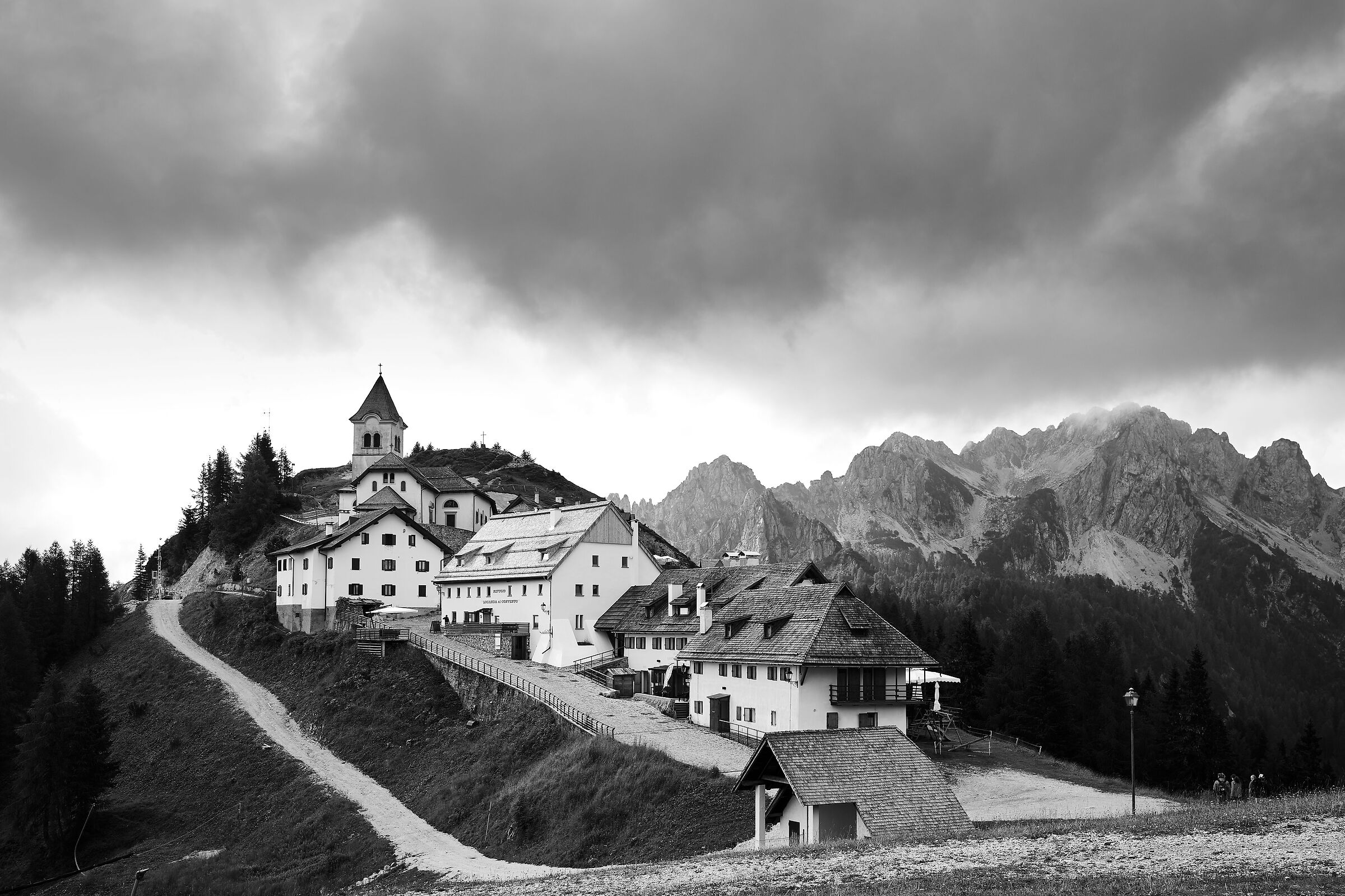 Sanctuary Monte Lussari BW