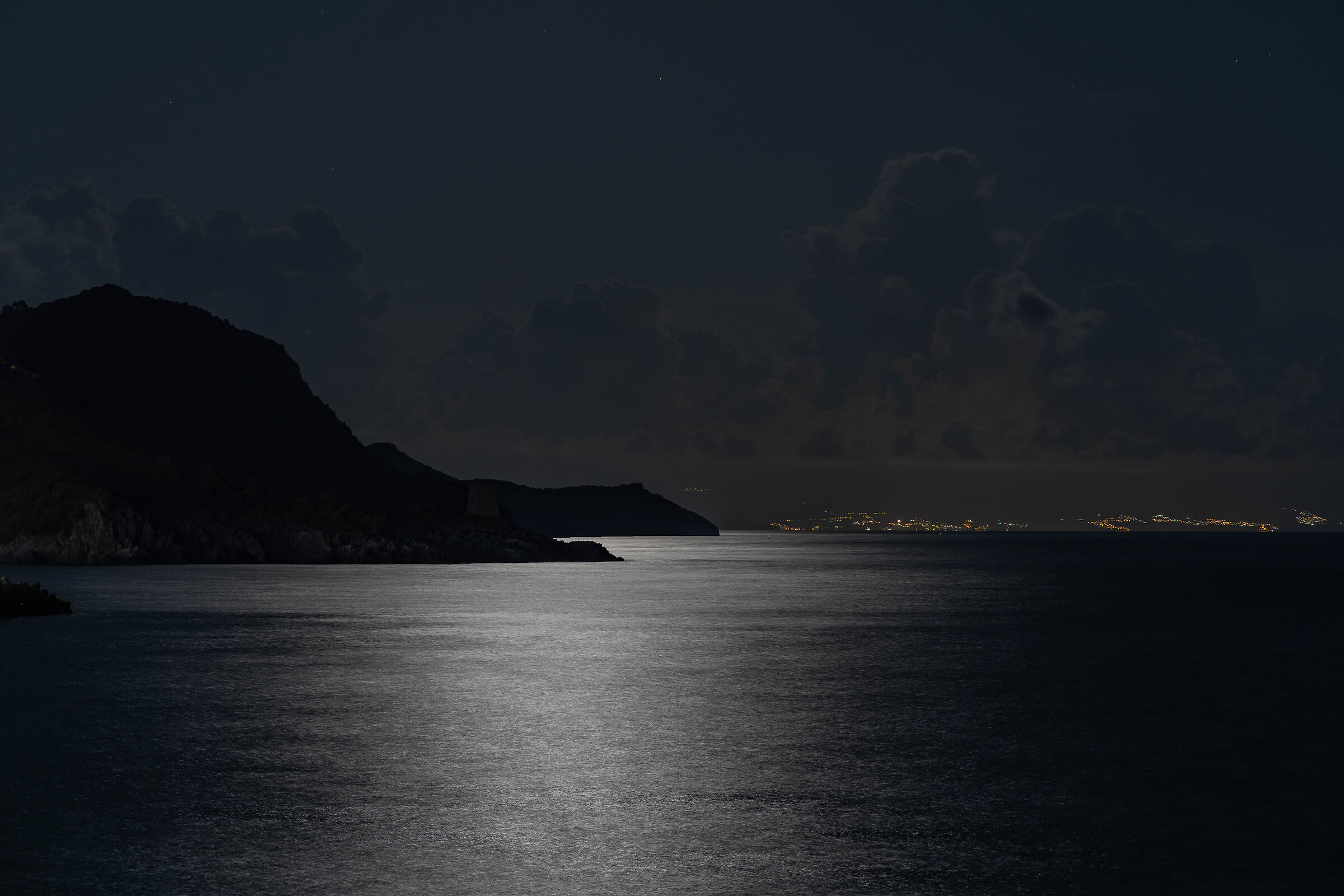 camerota by night