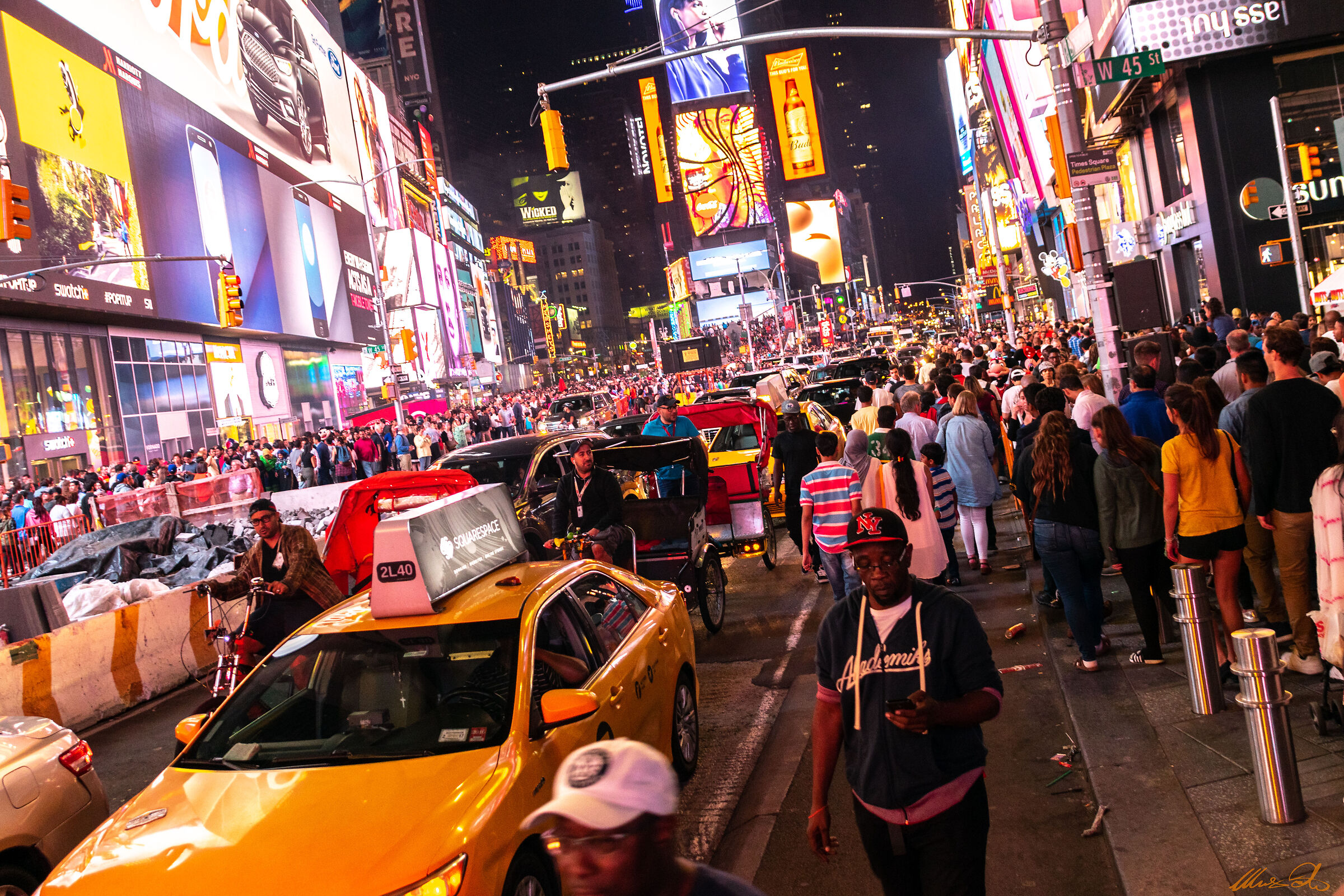 dietro time square