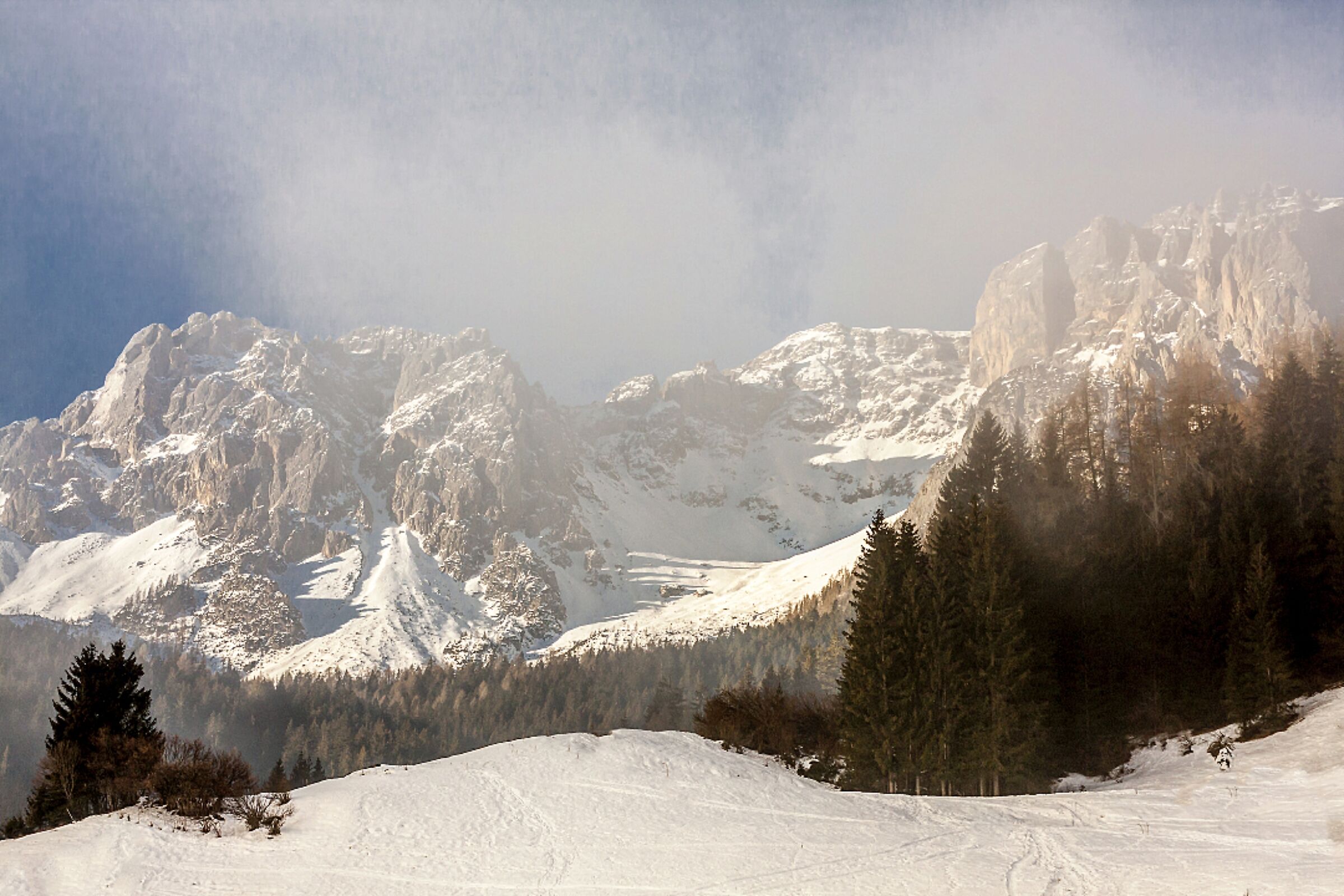 Le Dolomiti tra le nuvole