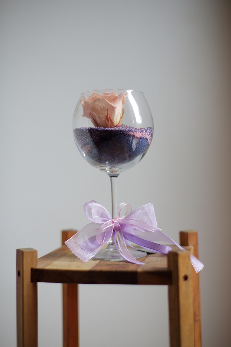 zeiss planar 50 1.4 z f2 to about 60 cm from the subject