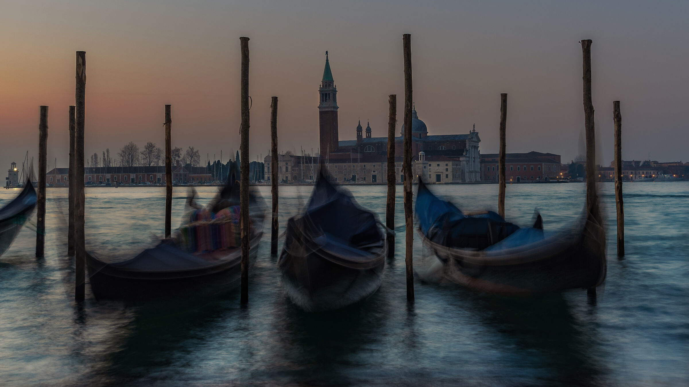 Gondole Chiesa di S.Giorgio Maggiore (ve)