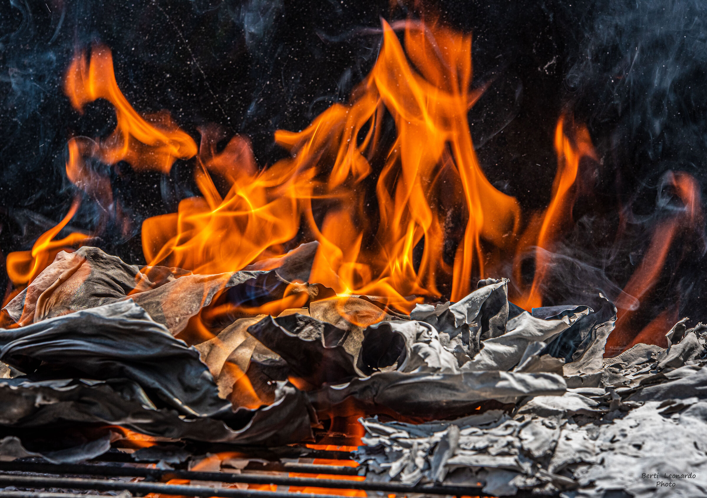 fuoco...cenere e fuliggine