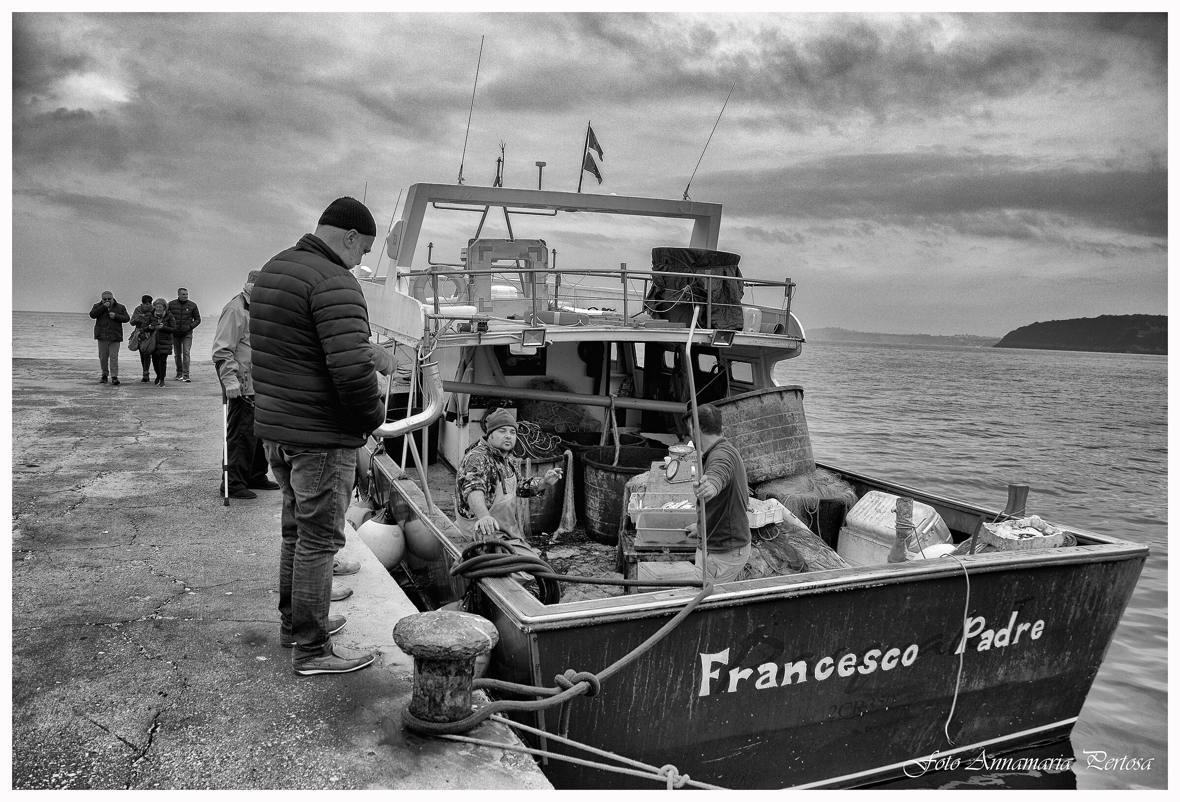 The story of the old fishermen of Ischia Porto