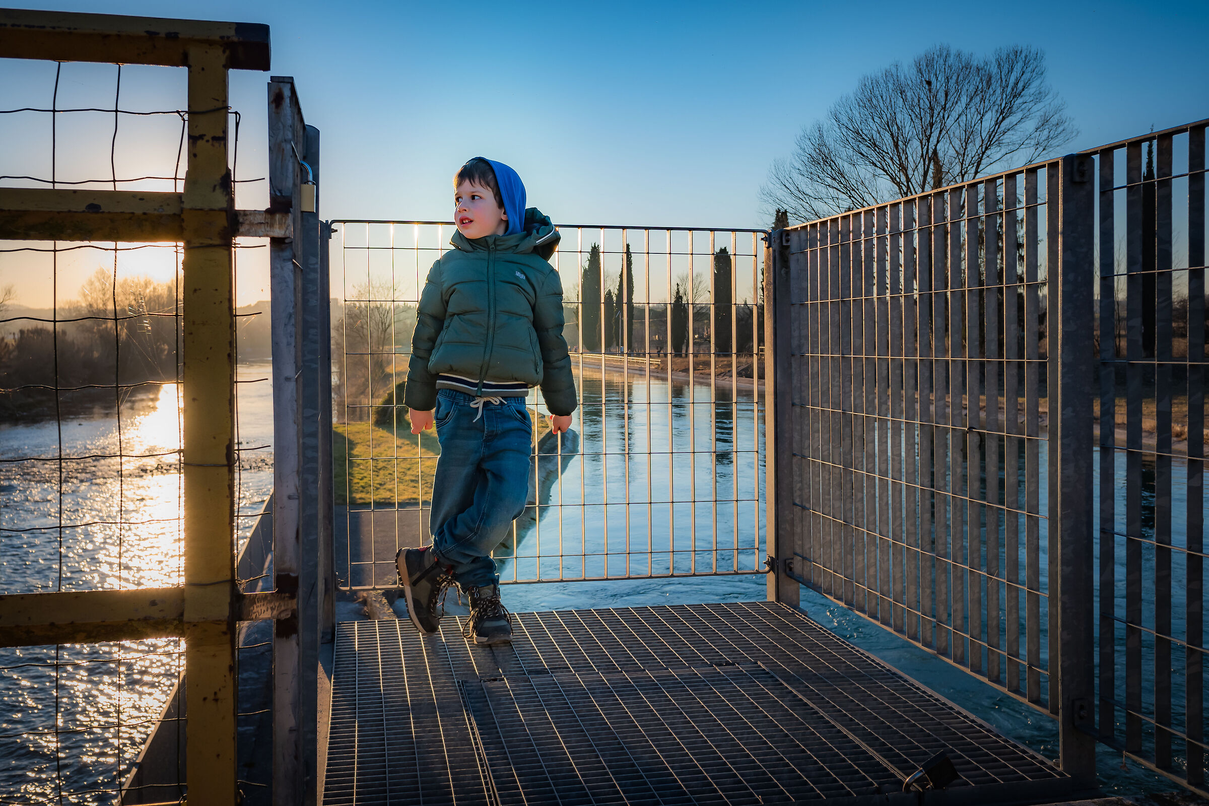 The cage on the river