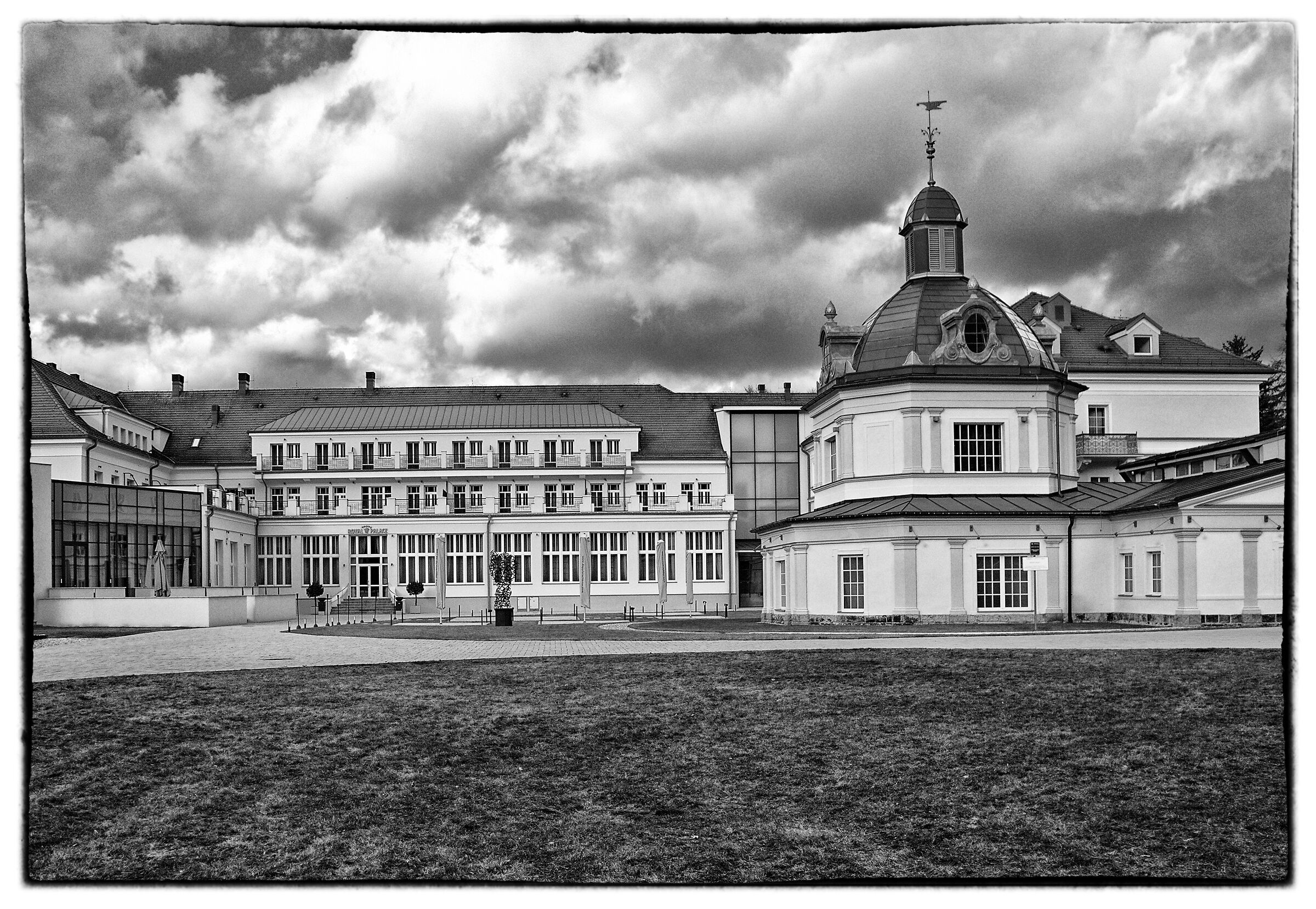 turcianske teplice - black and white