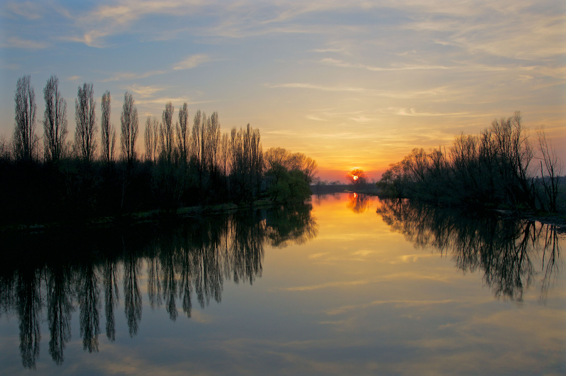 tramonto sul fiume oglio