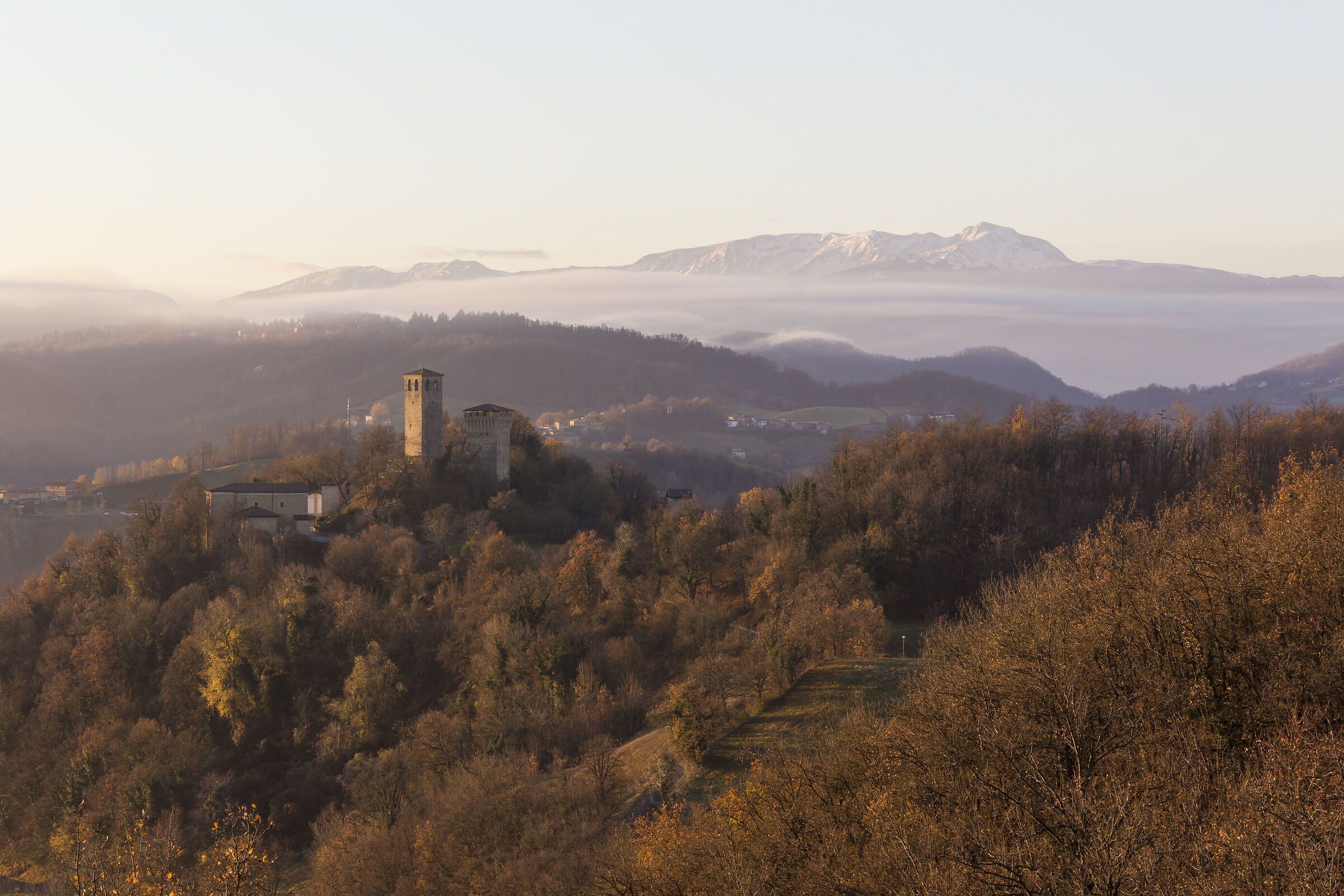 Castle of Casina and Mount Cusna