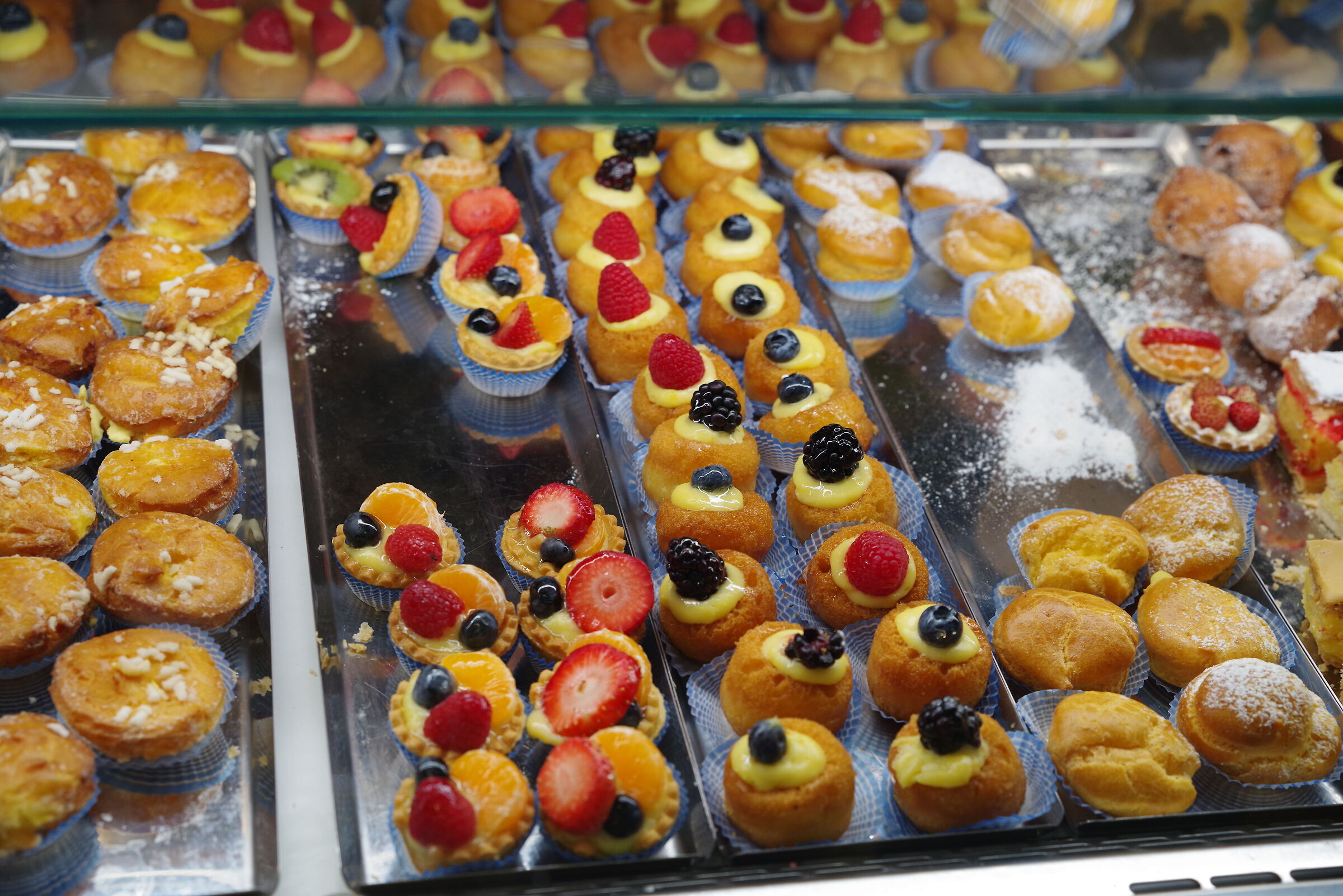 my Latina (central bar) with fruit