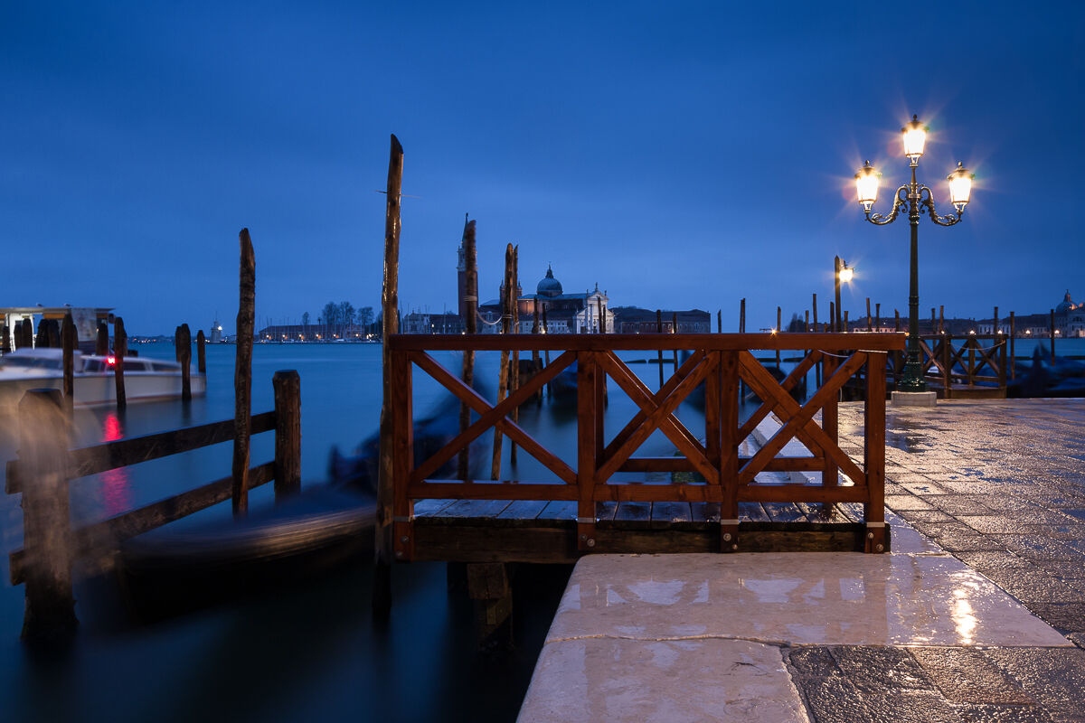 The rain on the pier ...