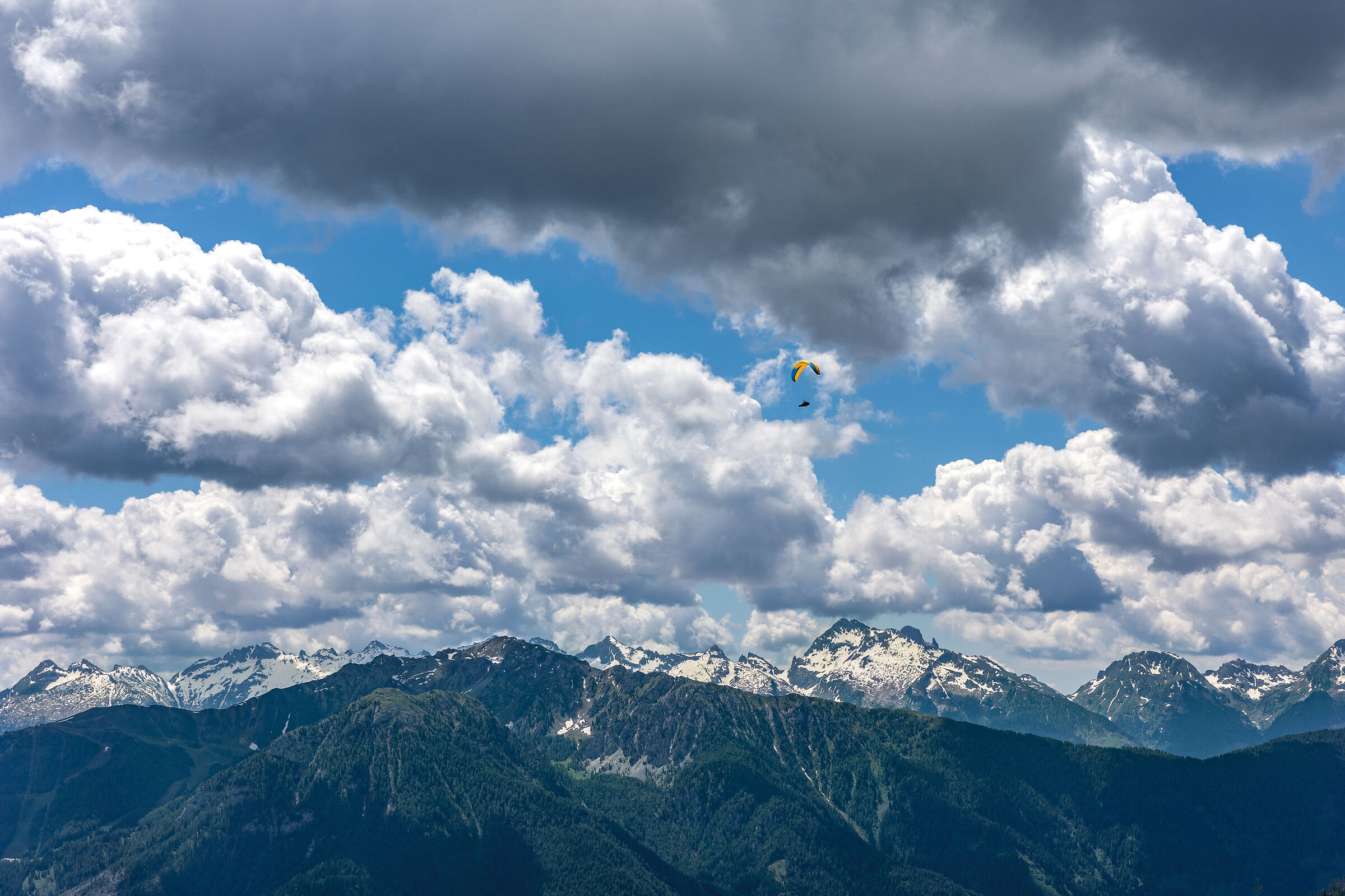 In volo sulle dolomiti