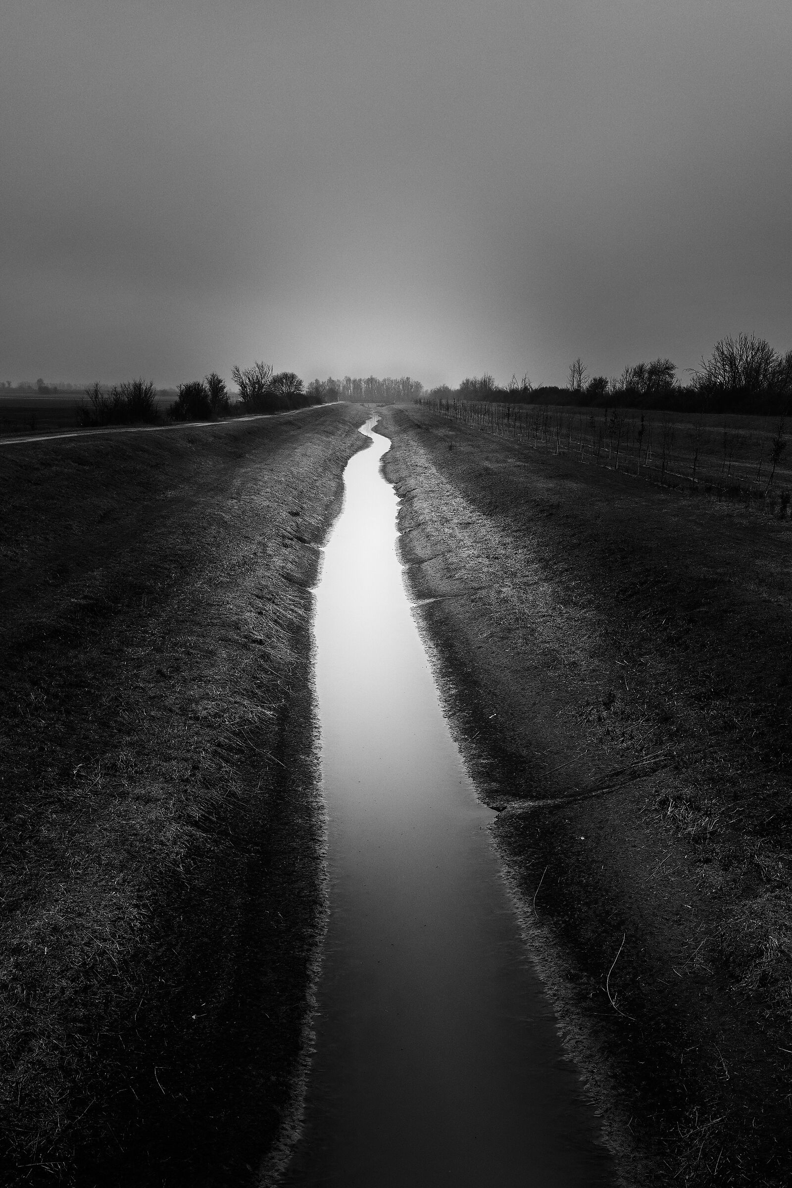 A ditch always has 2 banks