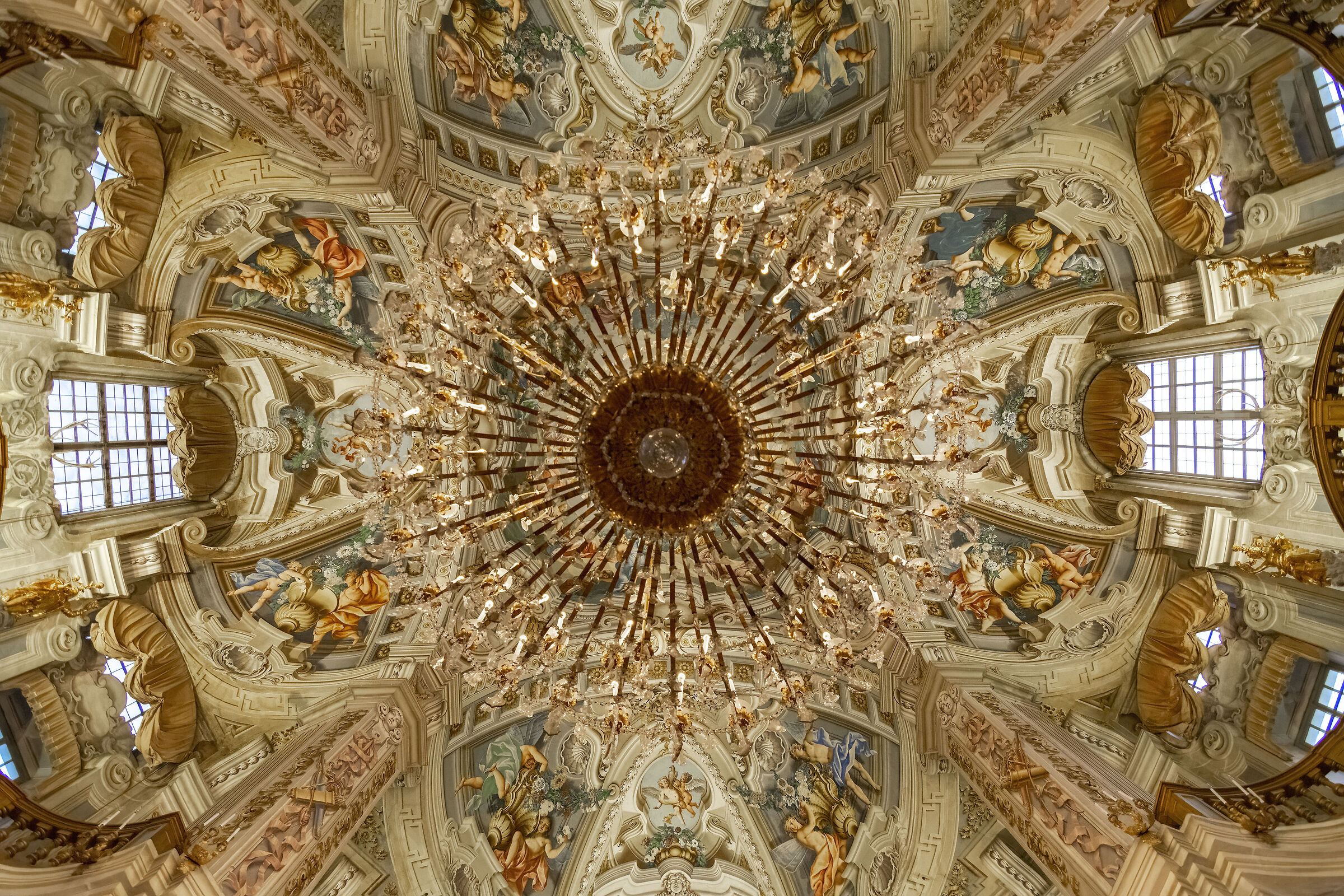 the ceiling of the Stupinigi salon