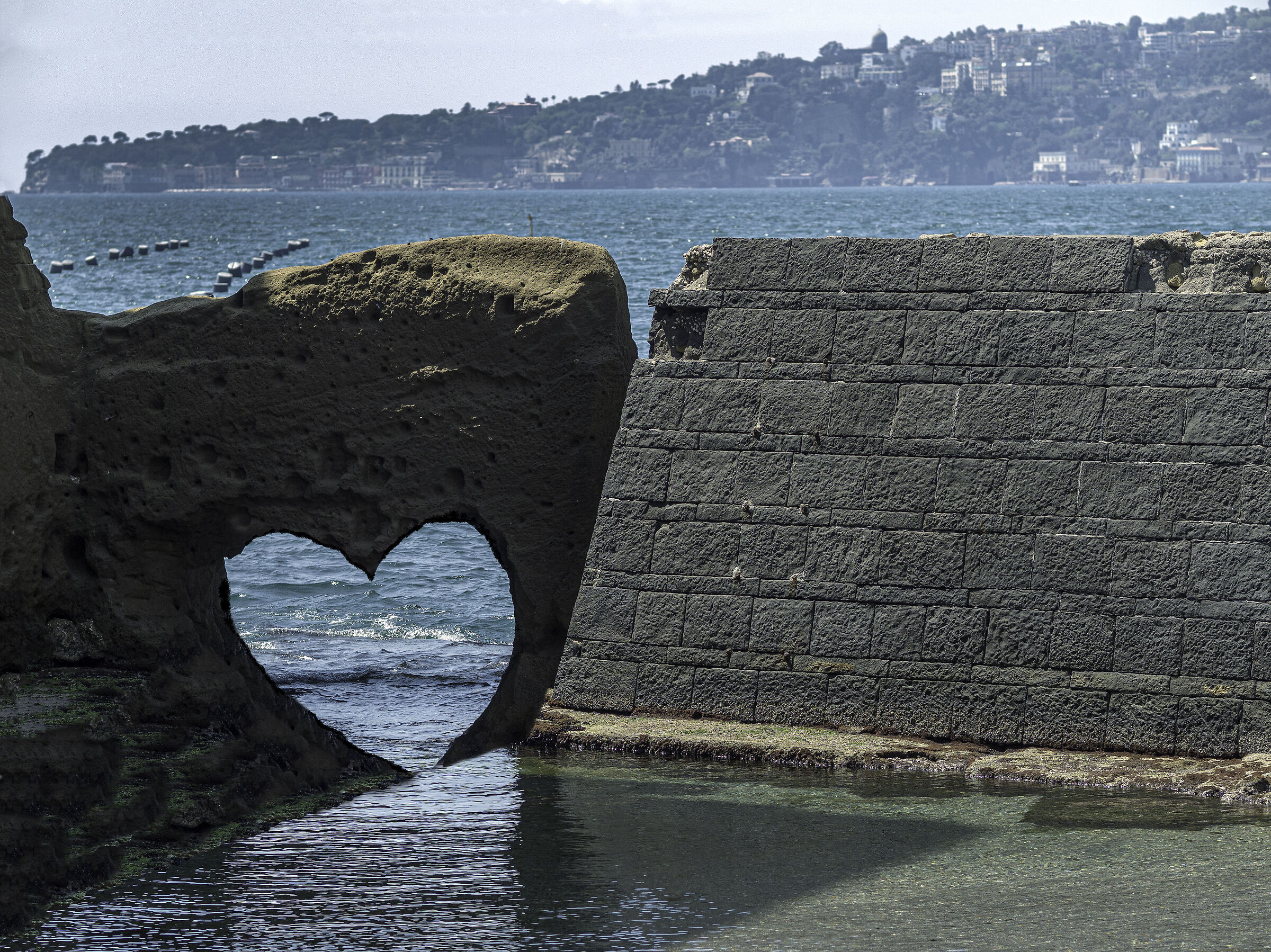 Castel dell'Ovo - Insenatura degli innamorati
