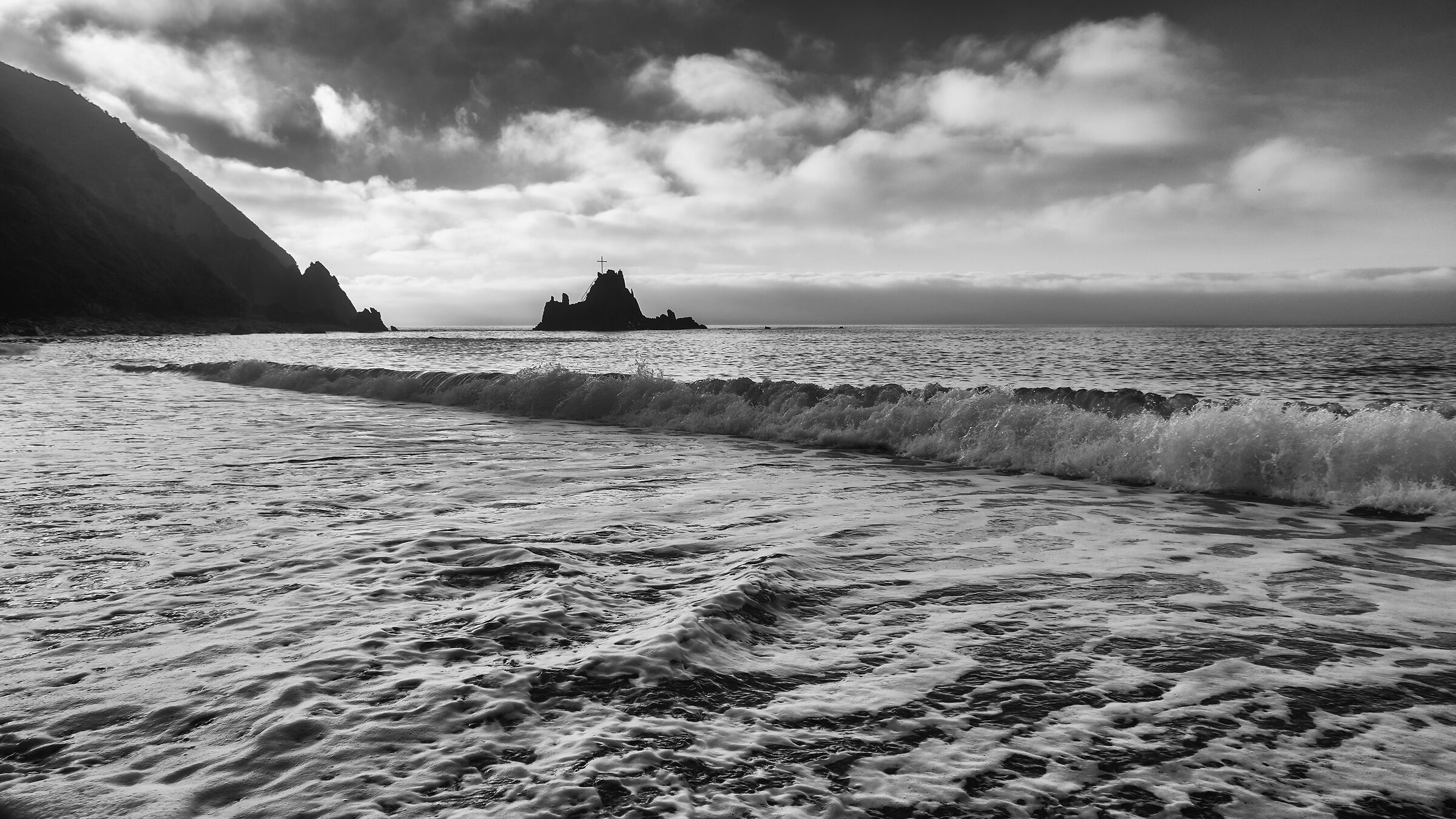 Renà in black and white