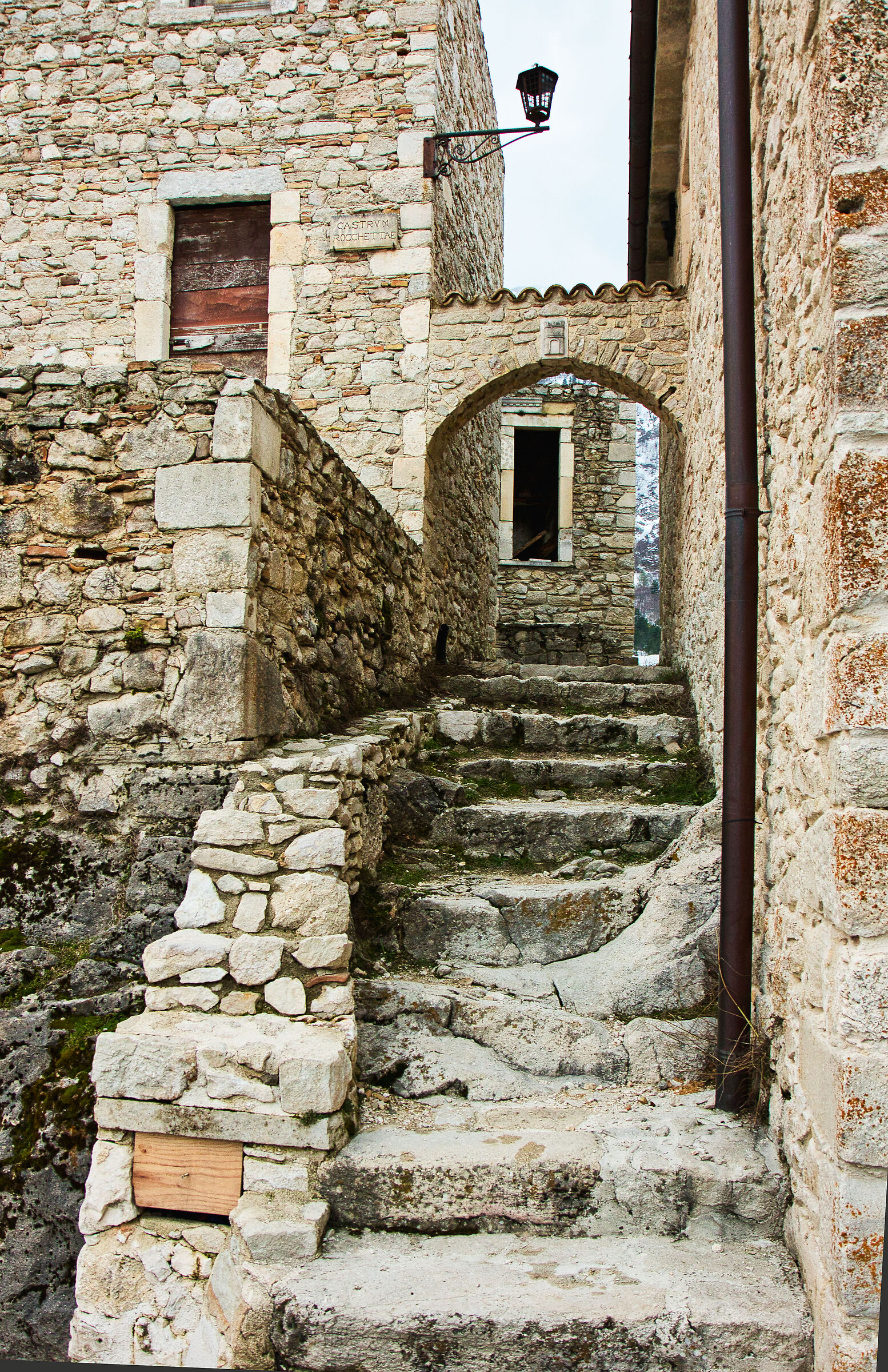 Roccacaramanico (PE) the former ghost town