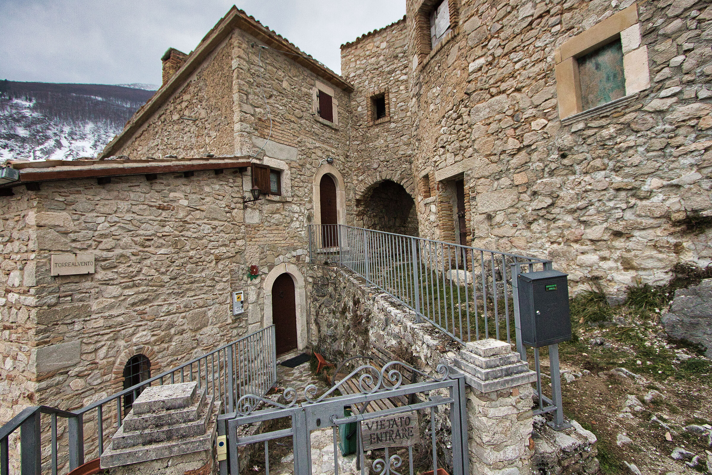 Roccacaramanico (PE) the former ghost town
