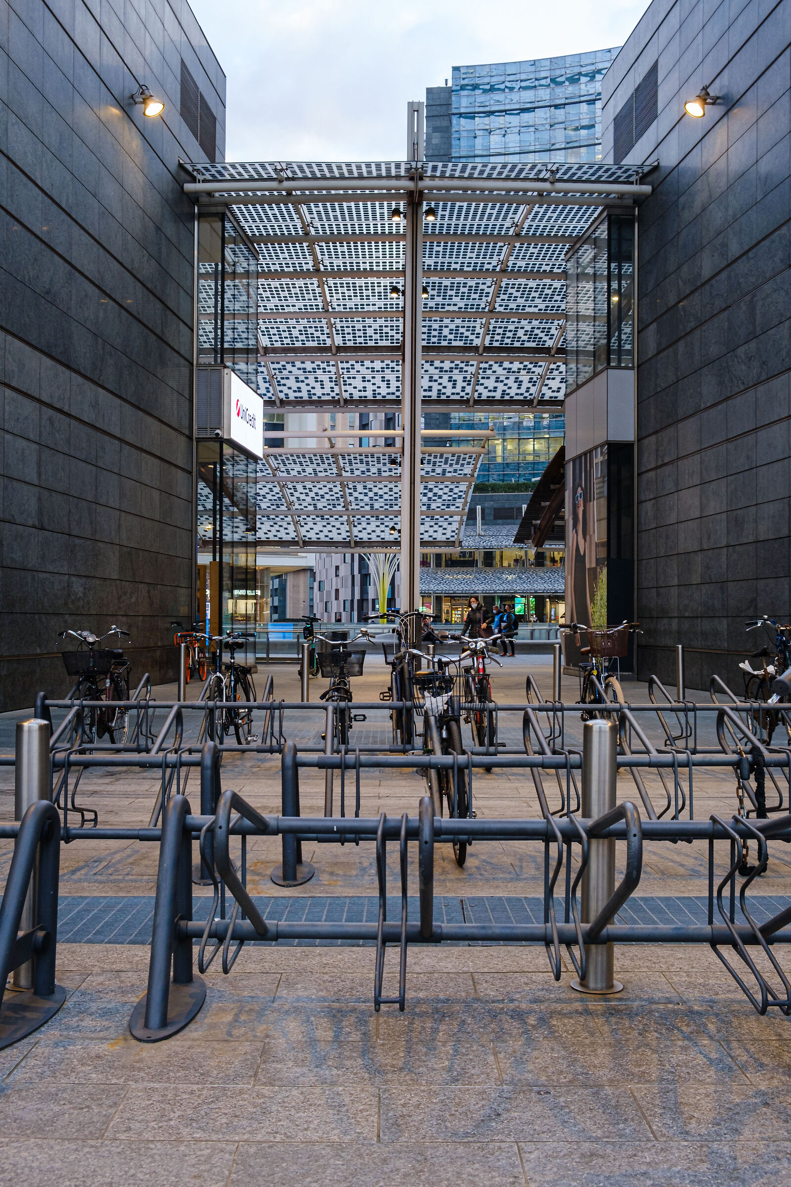 Piazza Gae Aulenti - Milan