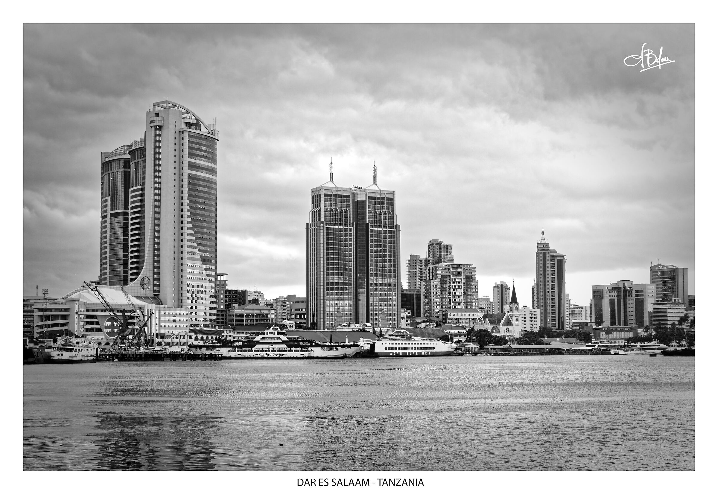 Tanzania - Dar Es Salaam - Skyline