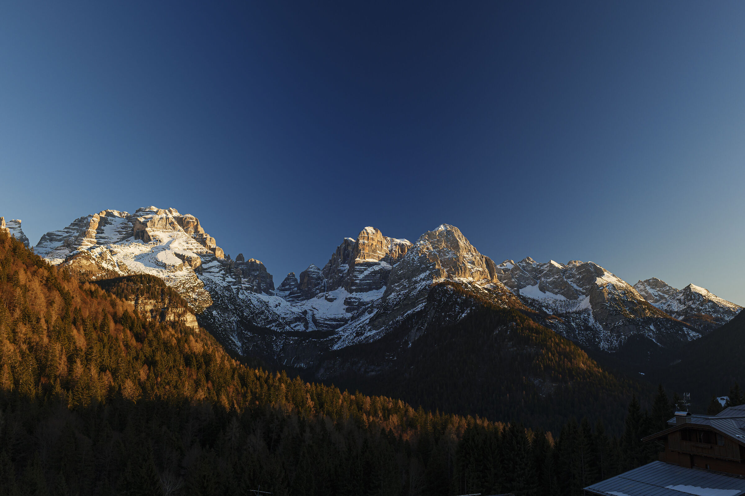 Dal terrazzo di casa, il tramonto.