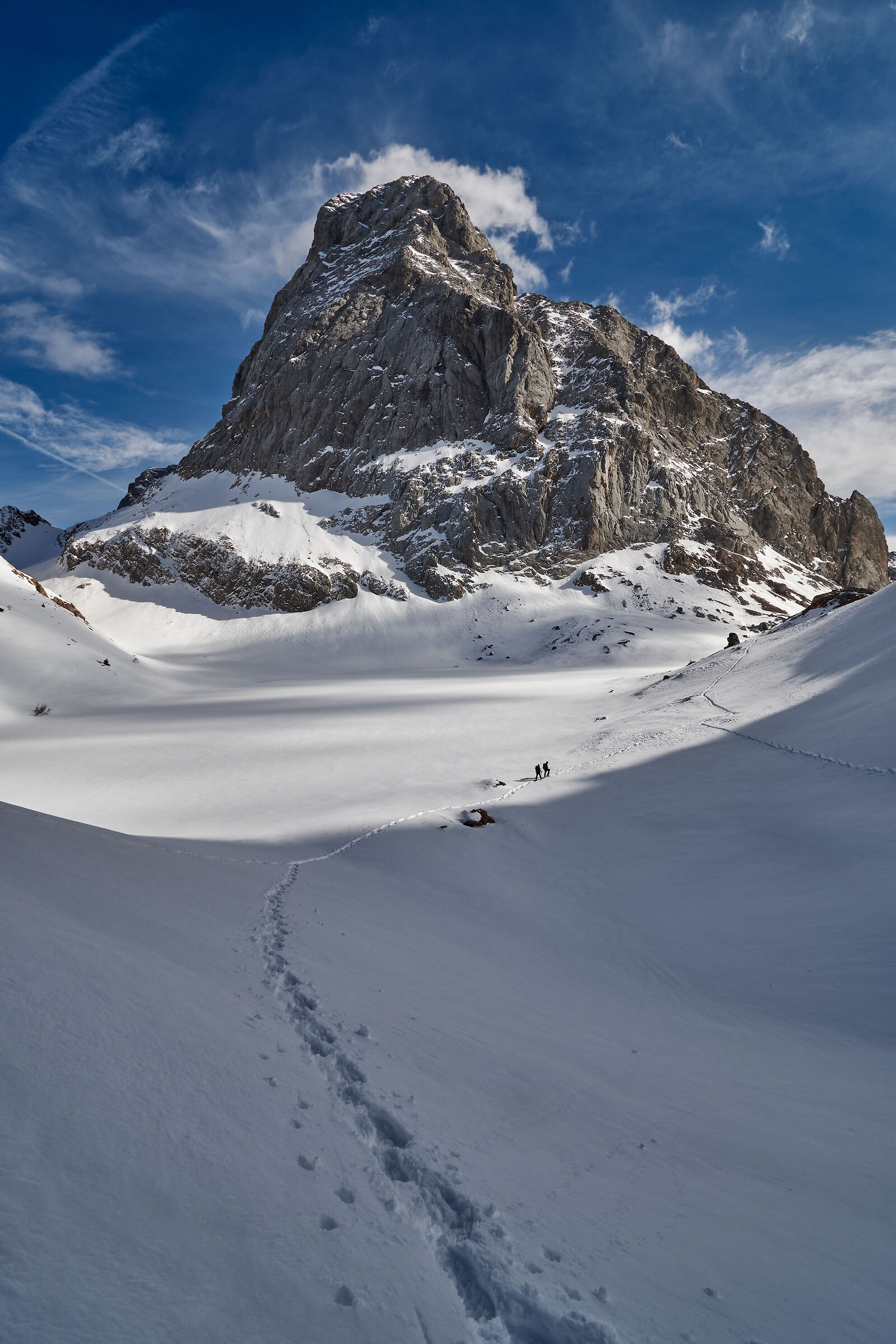 Lake Volaia and M. Lastron del Lago