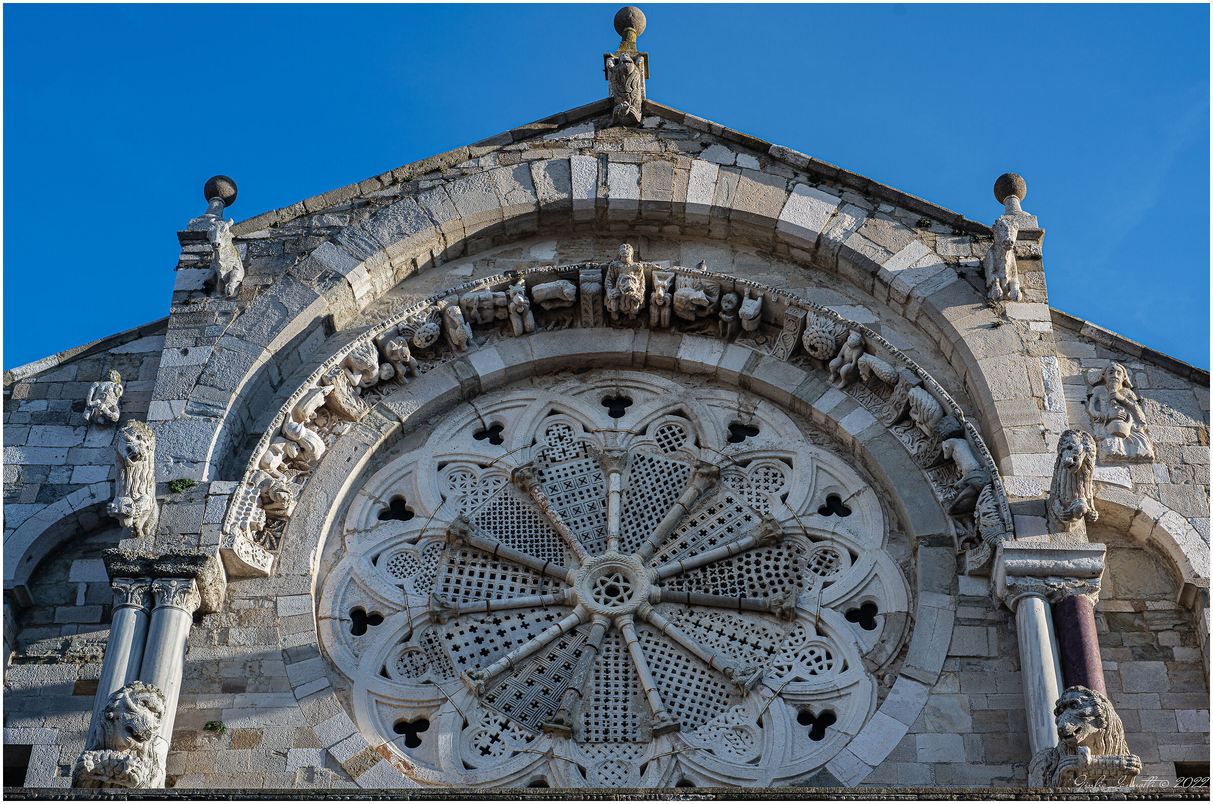 Rosone della Cattedrale di Troia