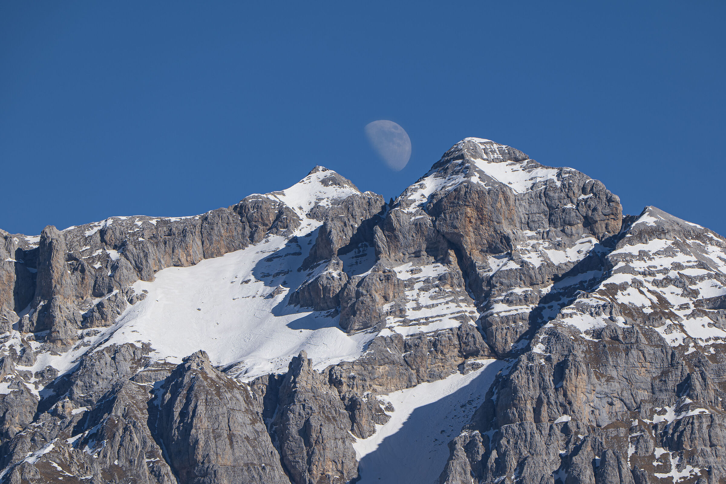 Luna frettolosa, paura di far tardi?