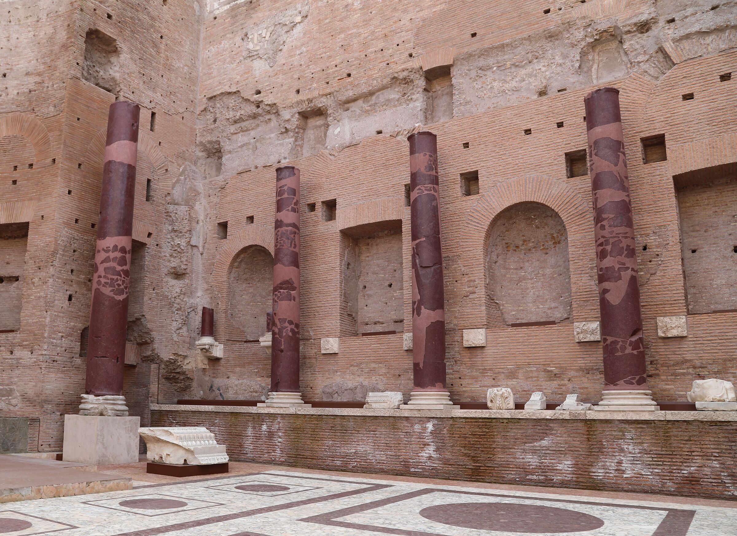 Roma Basil. di S.Francesca Romana e il tempio di Venere
