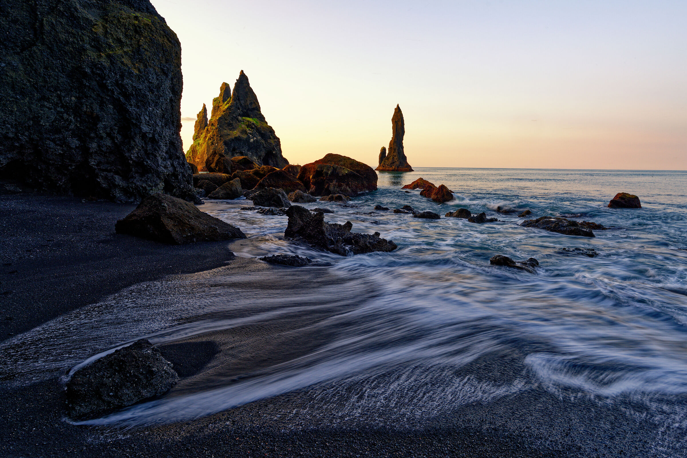 Alba a Reynisfjara