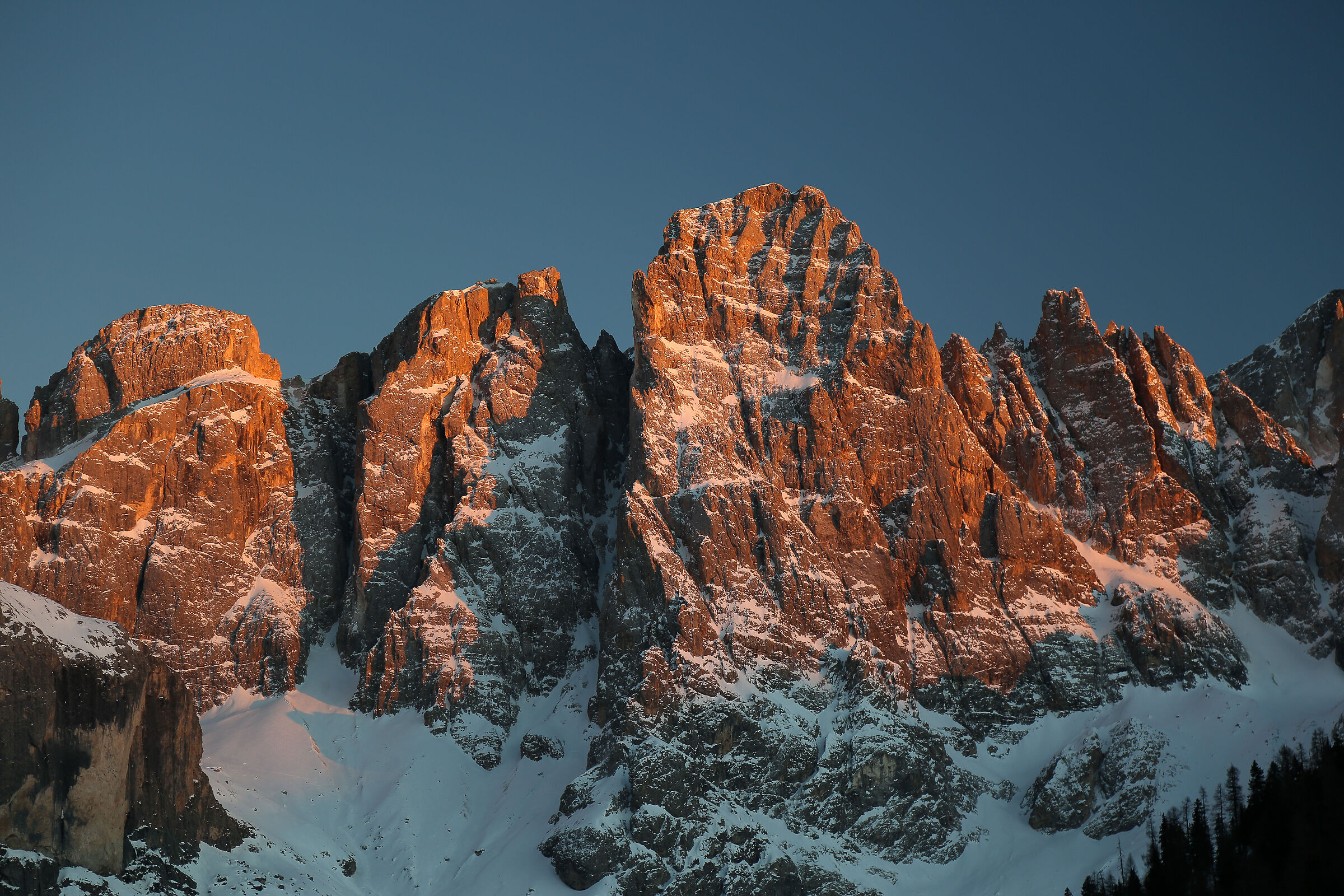 Tramonto sulle Pale di San Martino.