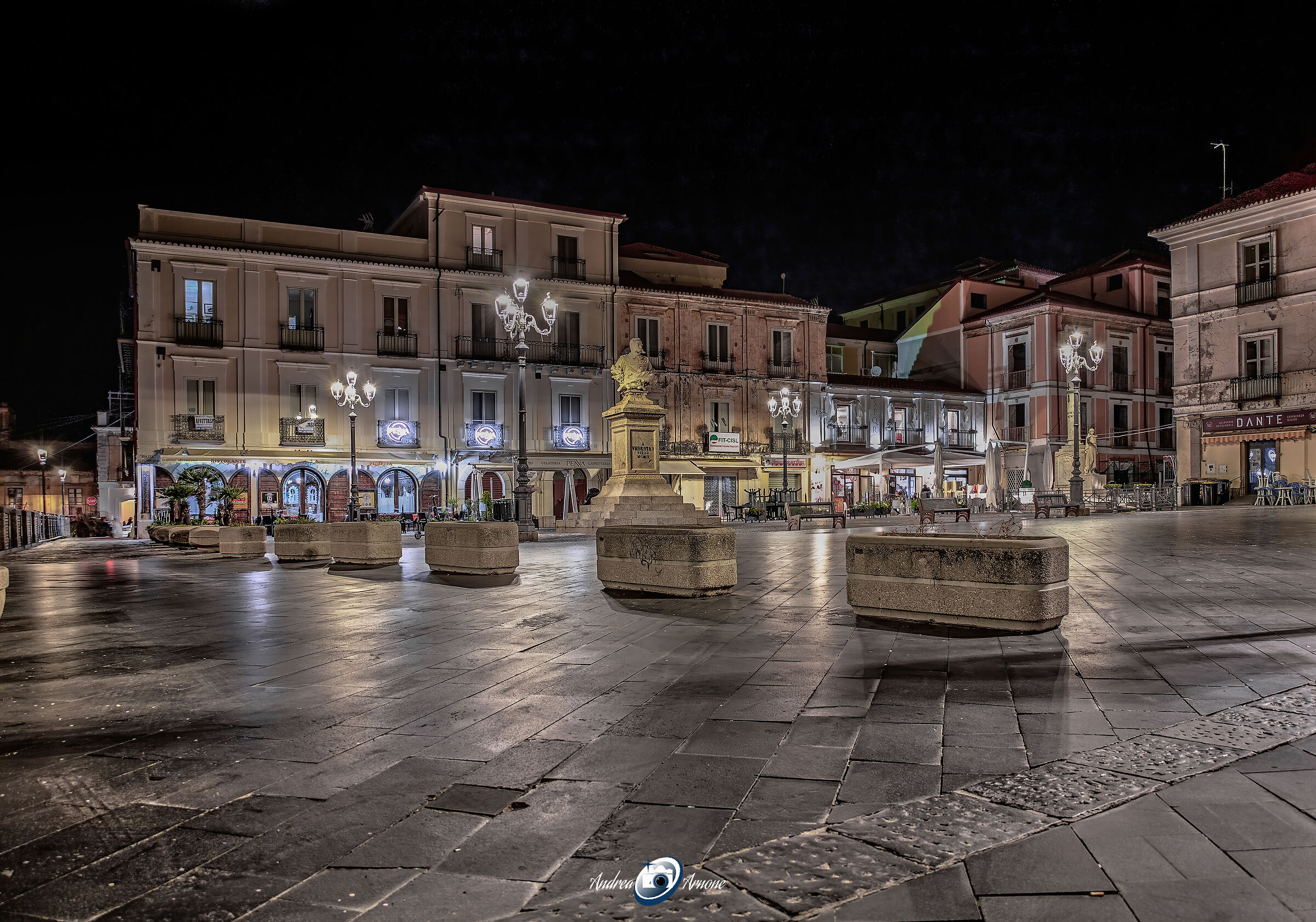 piazza della repubblica - pizzo calabro (vv)