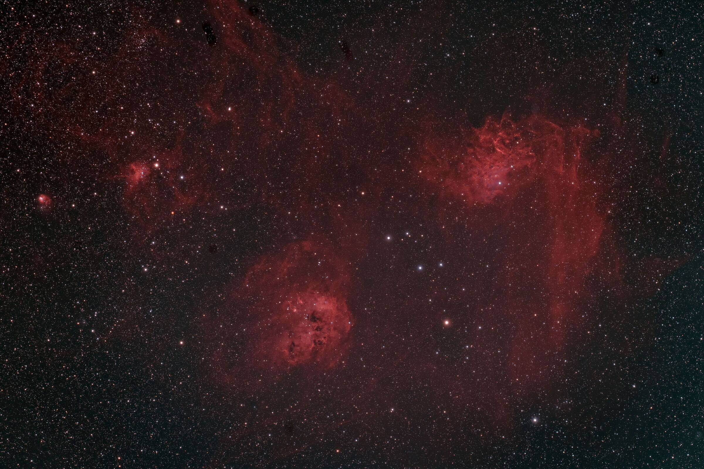 Flaming Star & Tadpole Nebula (IC405 & IC 410)