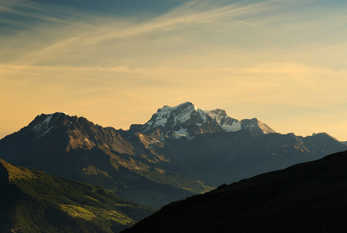 Sunrise on the Grand Combin