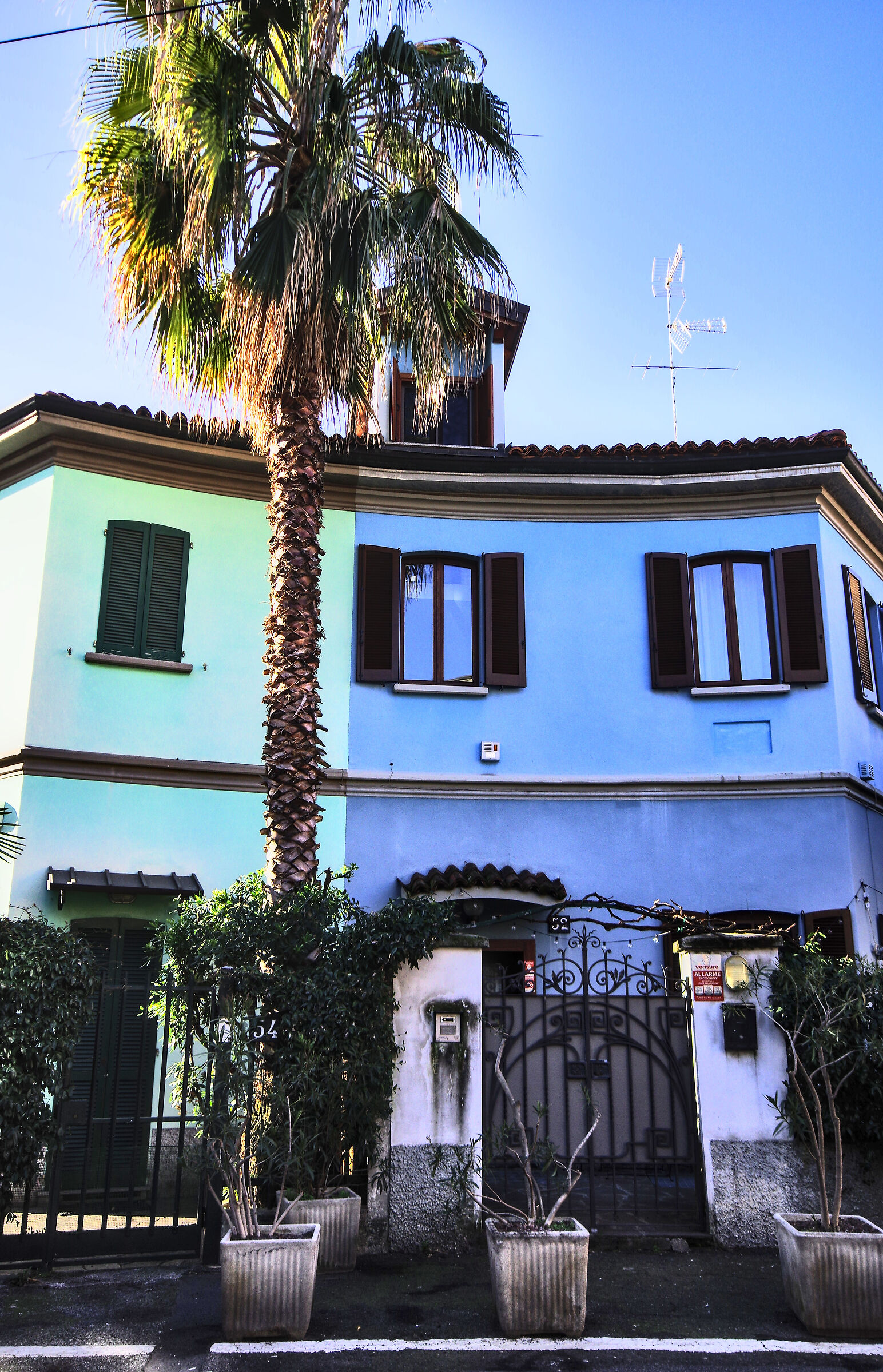 Colors in via Lincoln