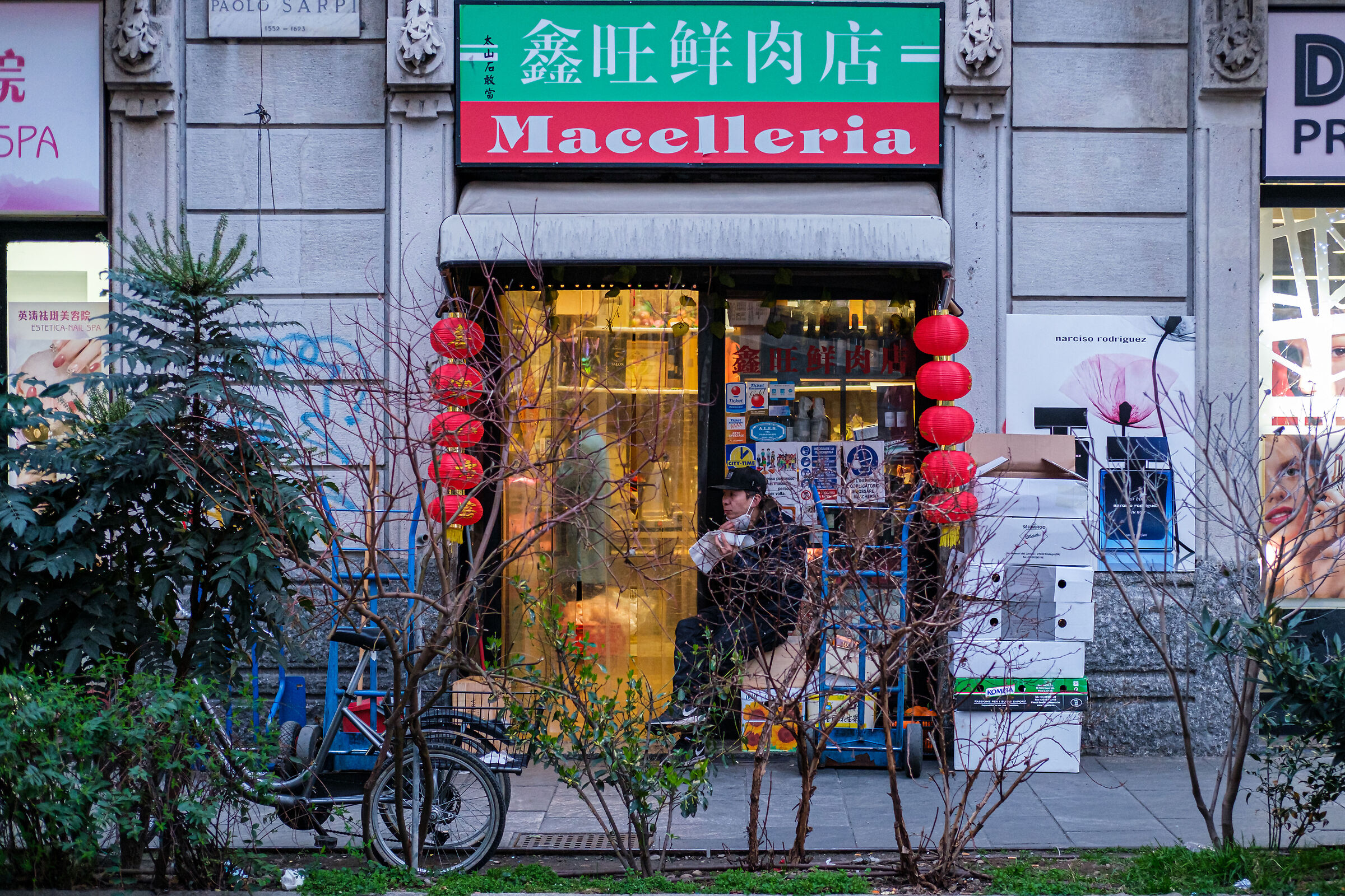 Street Milan Chinatown