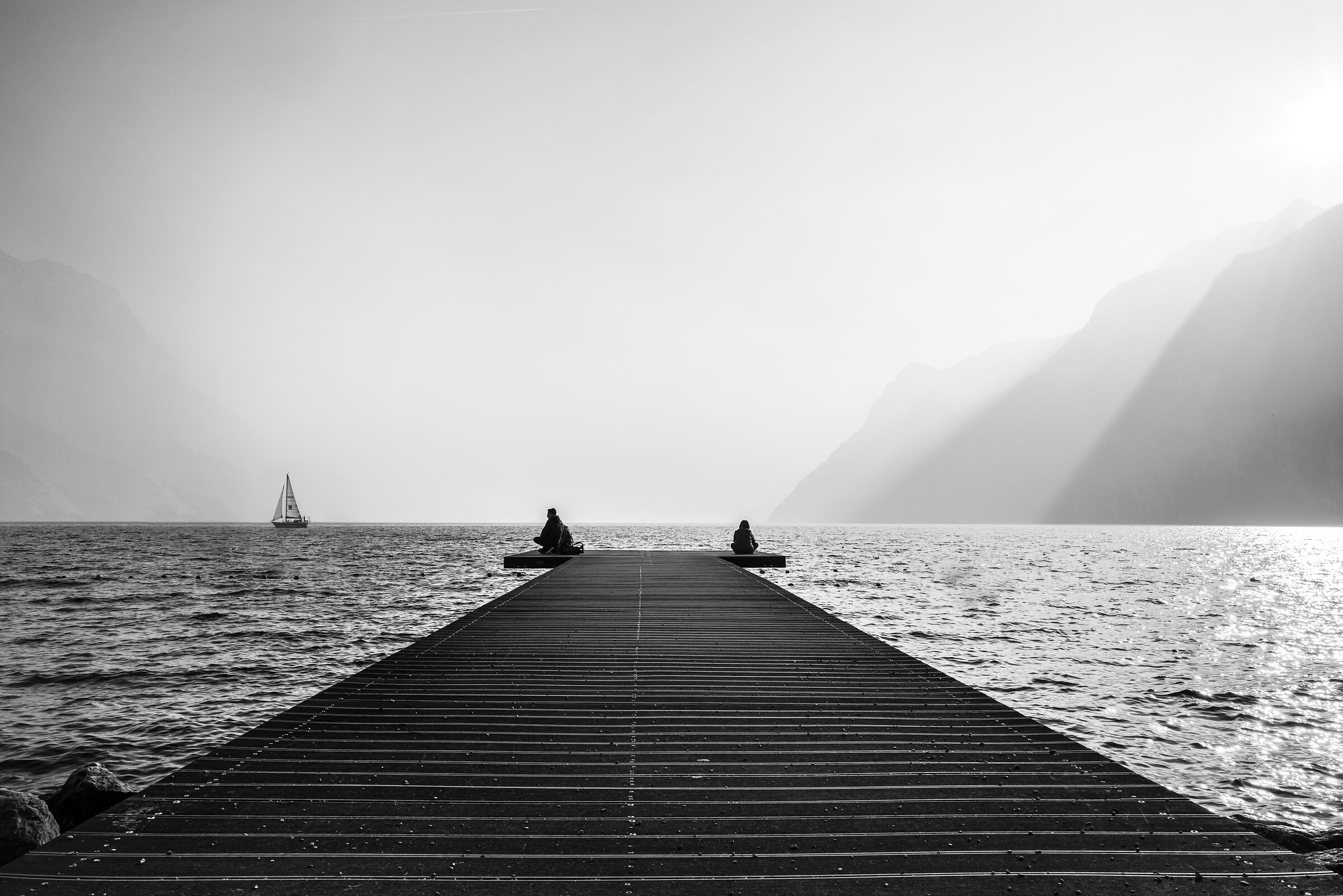 Symmetries on the lake