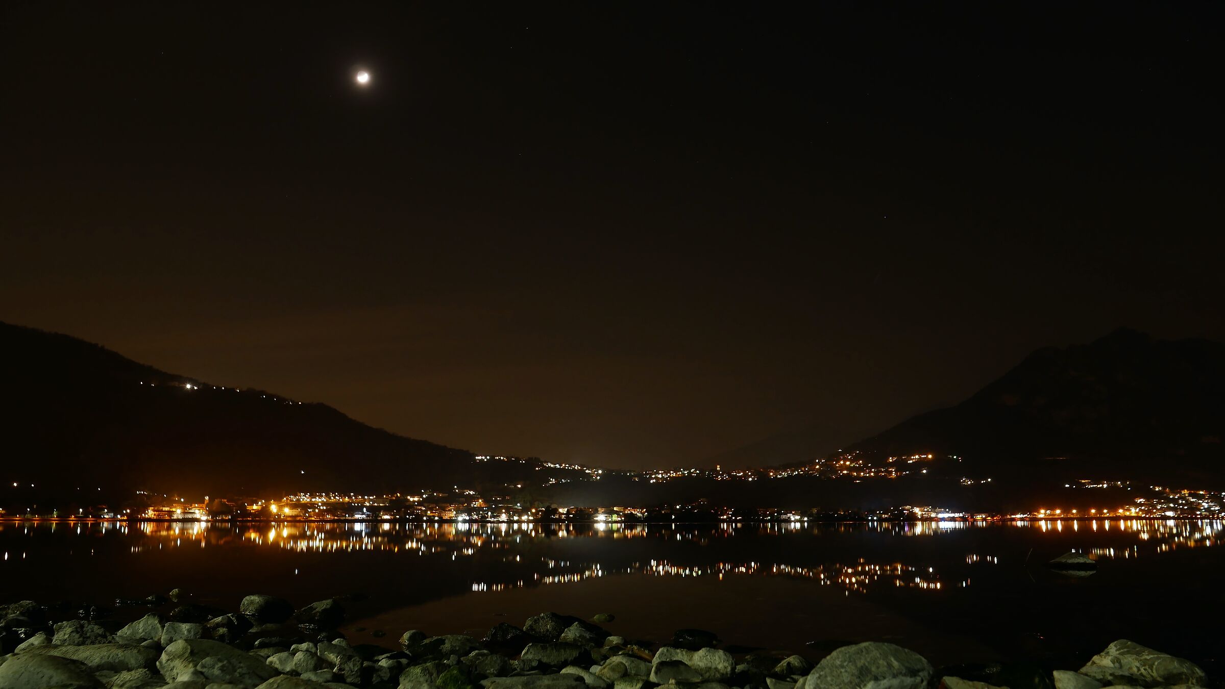 Night on Lake Garlate
